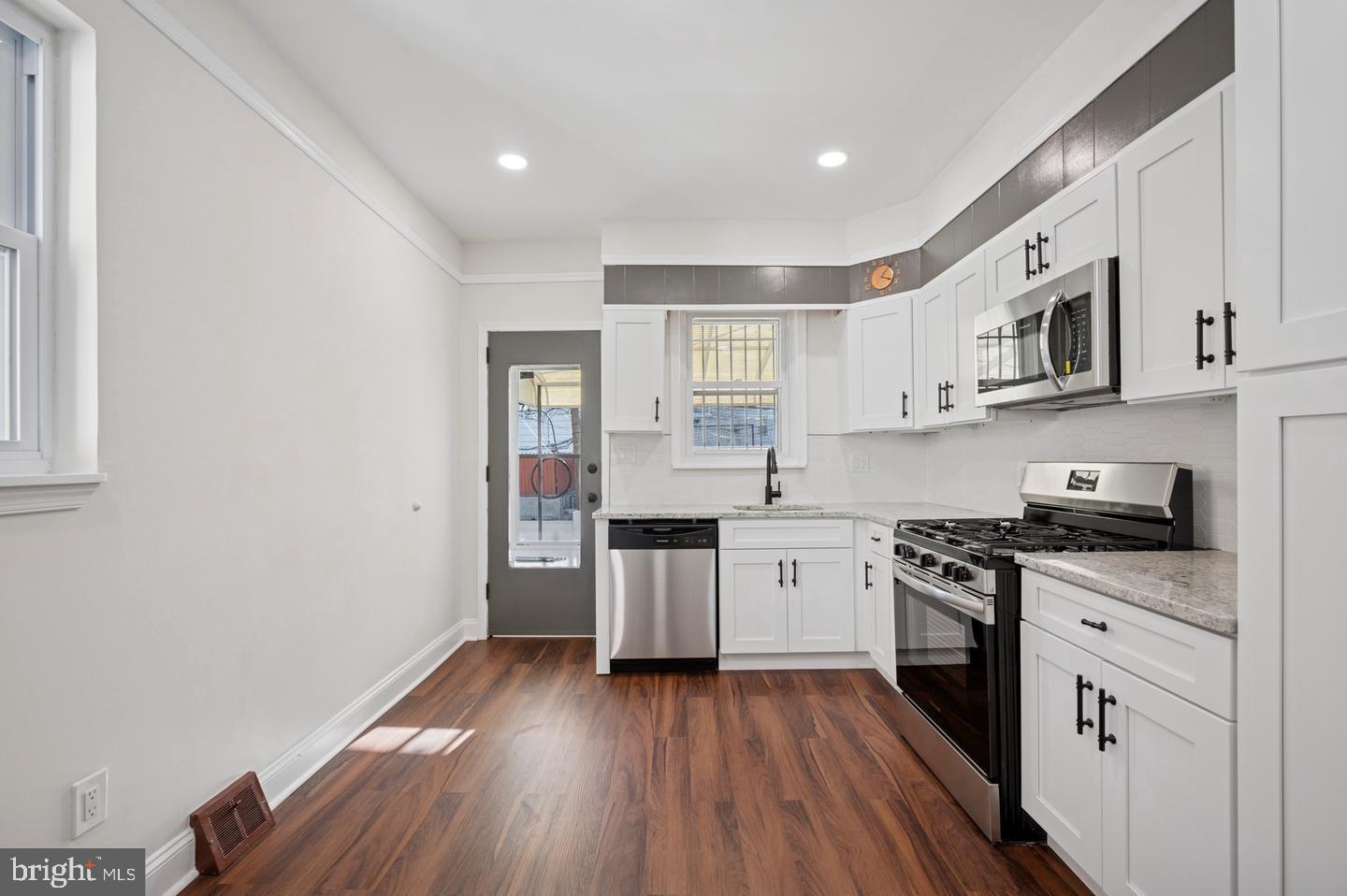 OVERBROOK - Residential