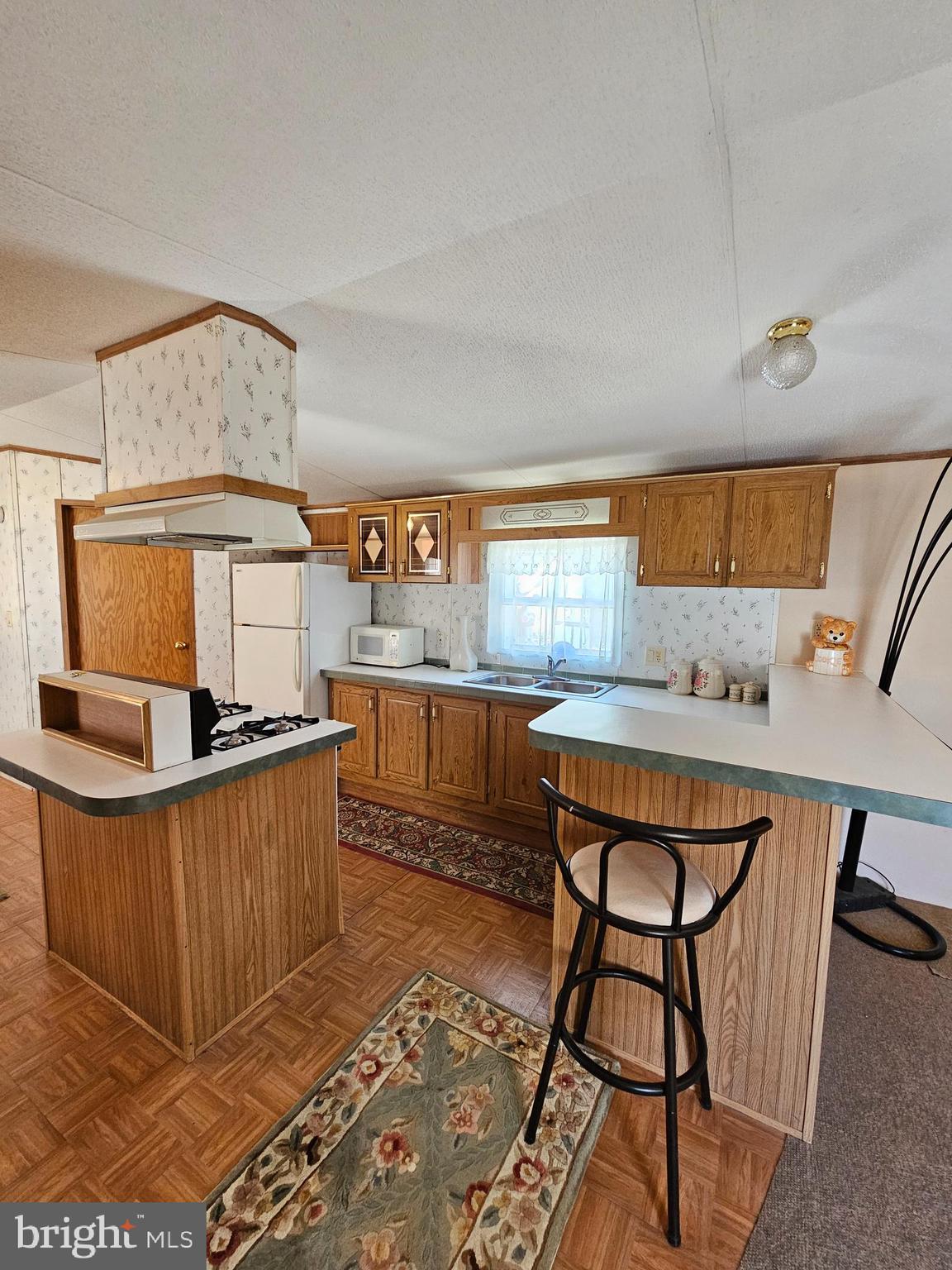 BROOKWOOD ESTATES - Residential