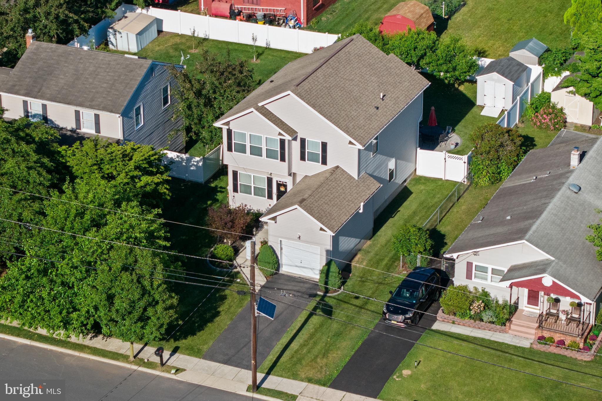 312 SANDALWOOD AVENUE