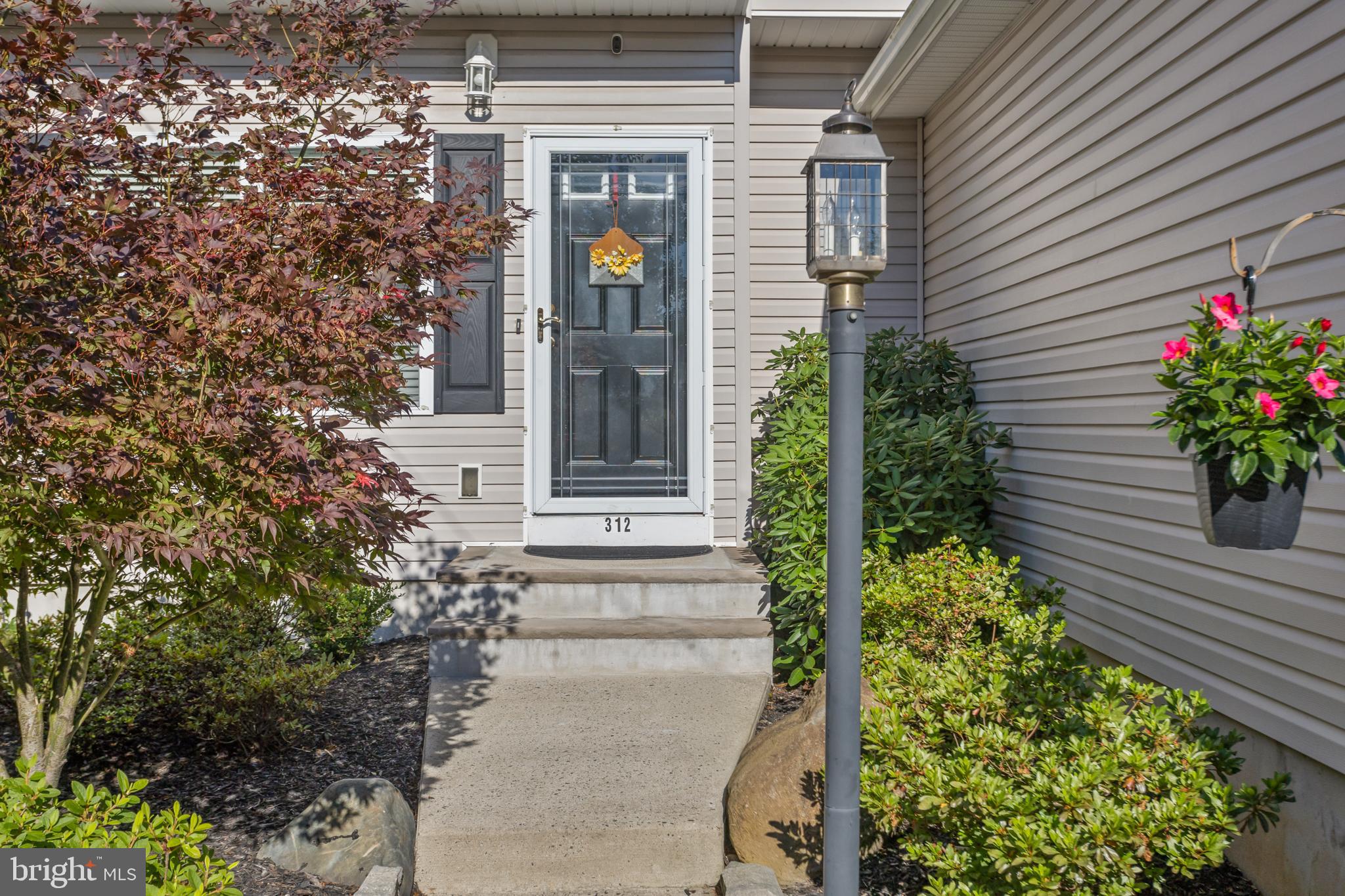 312 SANDALWOOD AVENUE
