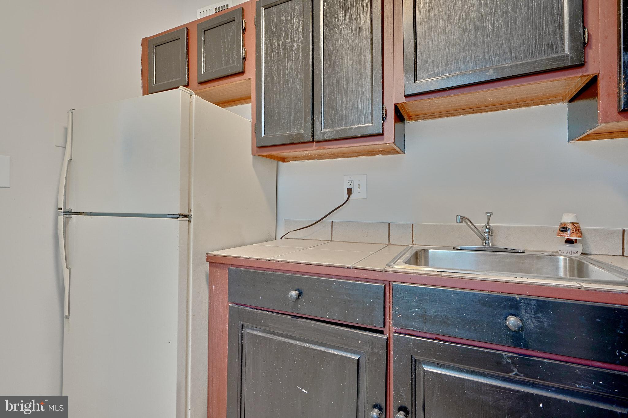 HOLLINS MARKET - Residential Income