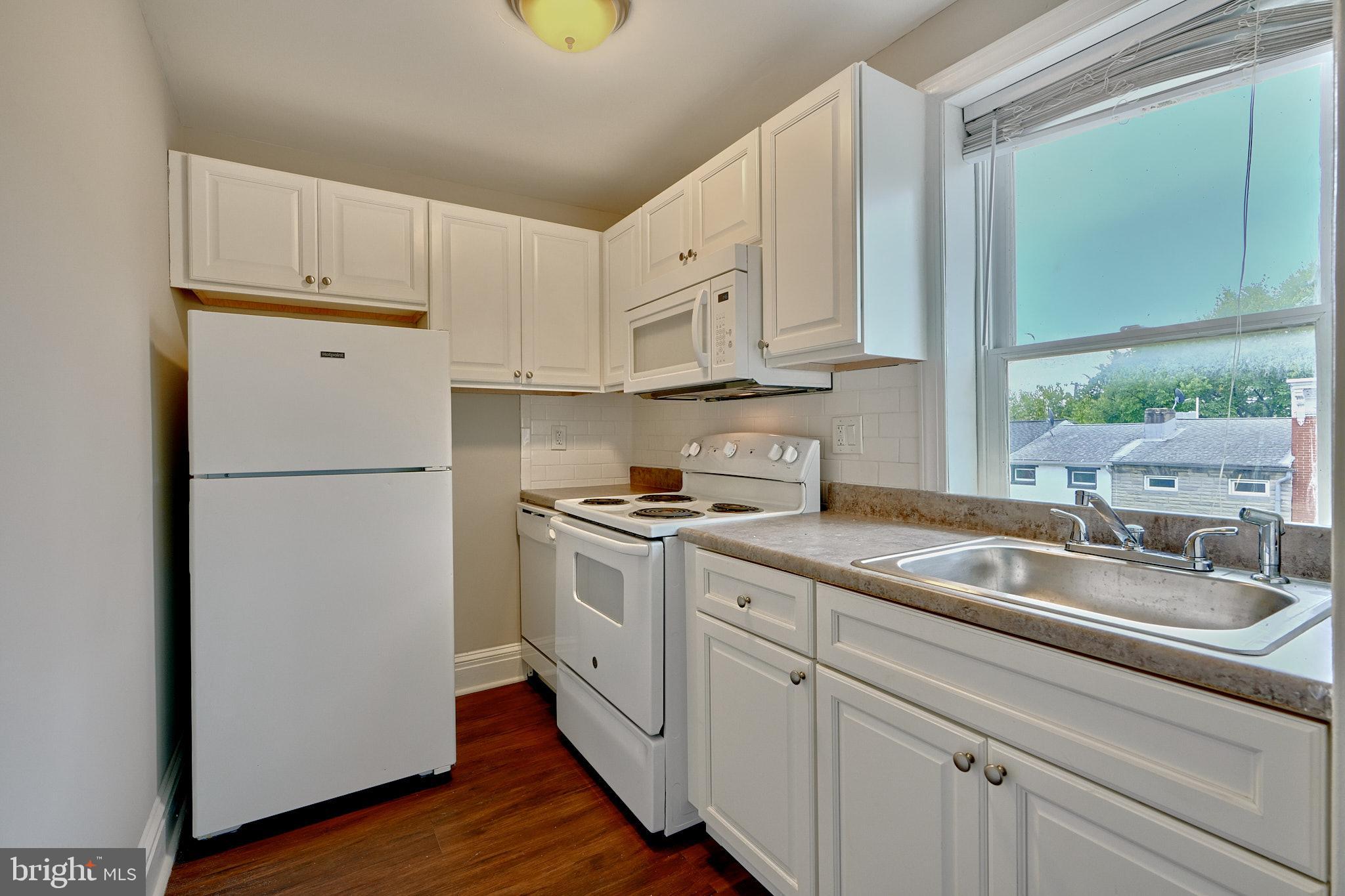 HOLLINS MARKET - Residential Income