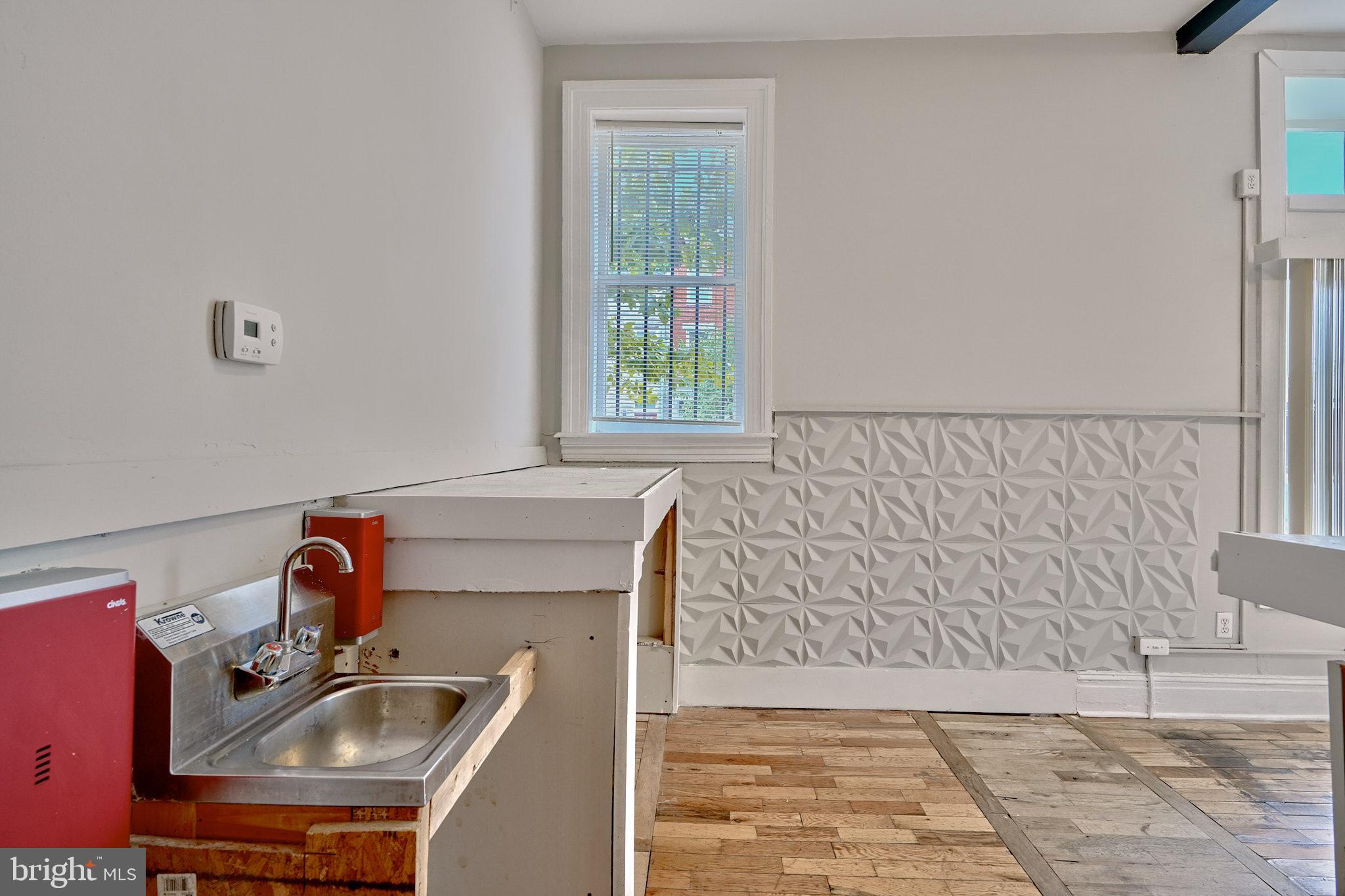 HOLLINS MARKET - Residential Income