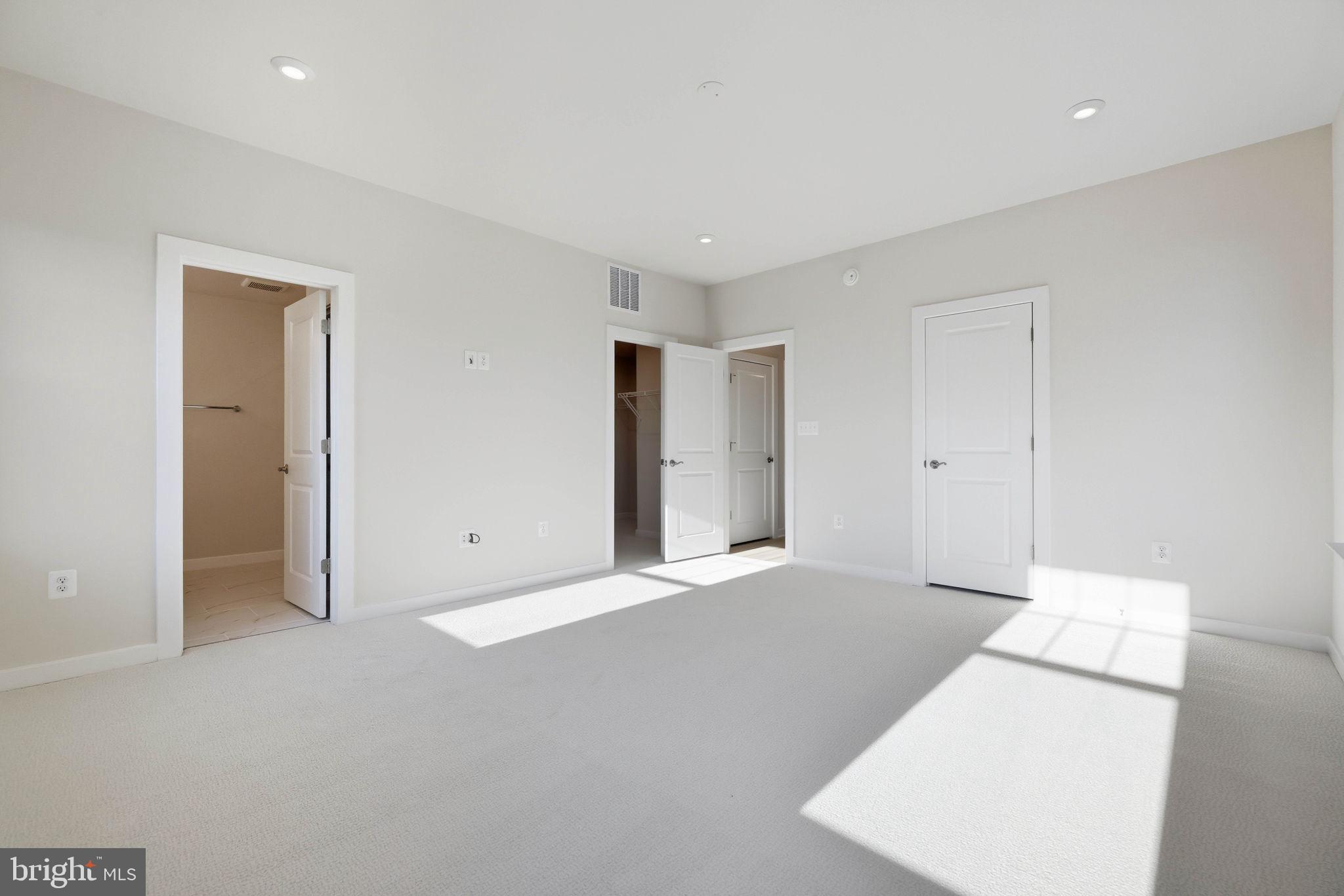 TUSCARORA VILLAGE - Residential Lease