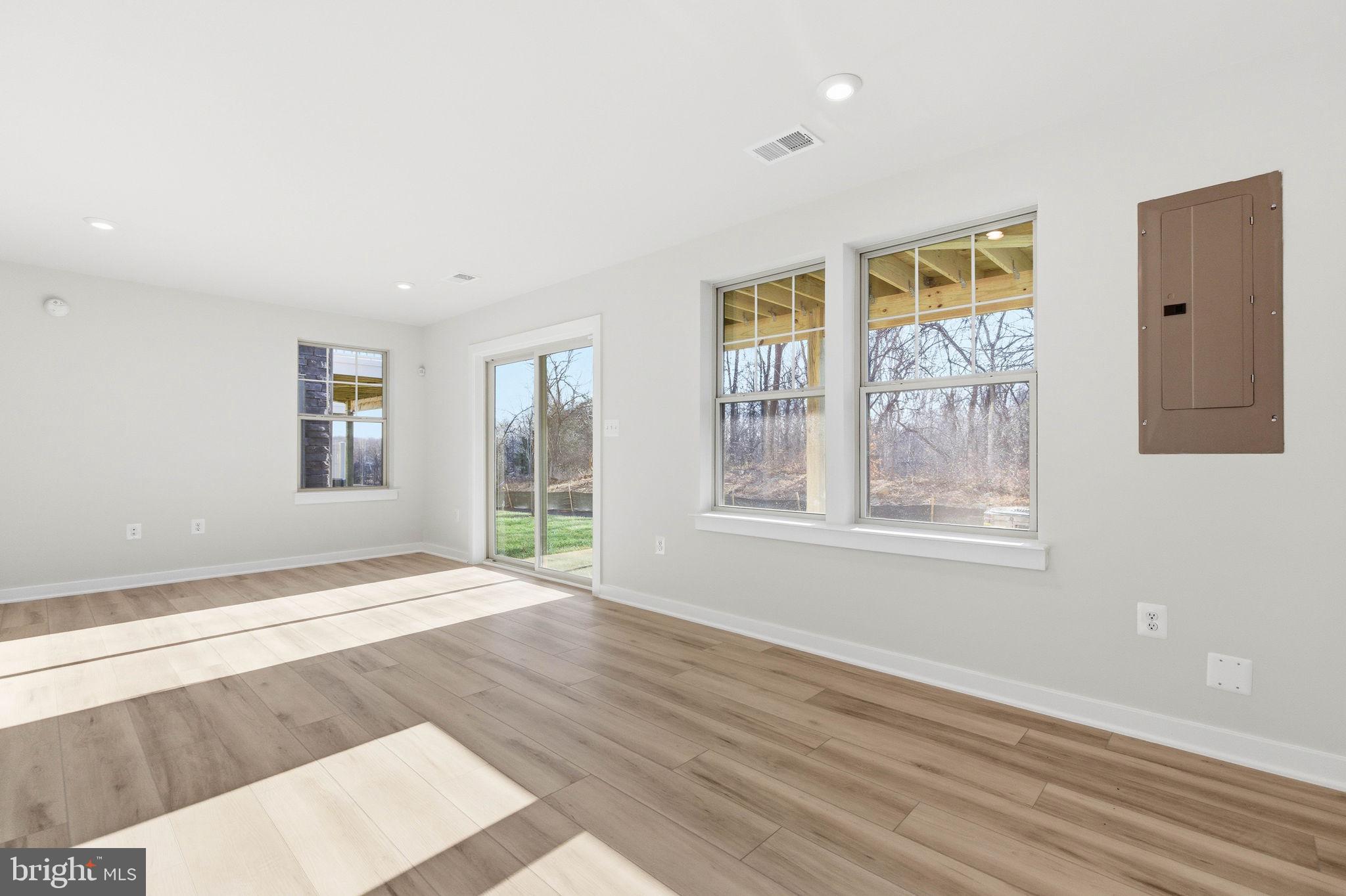 TUSCARORA VILLAGE - Residential Lease