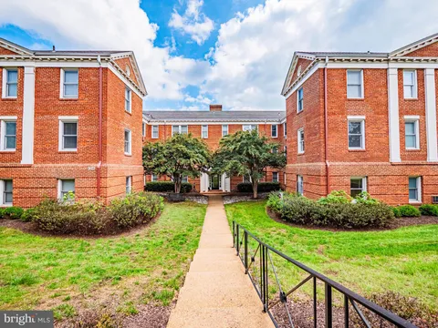 922 S Washington Street Unit 211, Alexandria, VA 22314 - MLS#: VAAX2042304