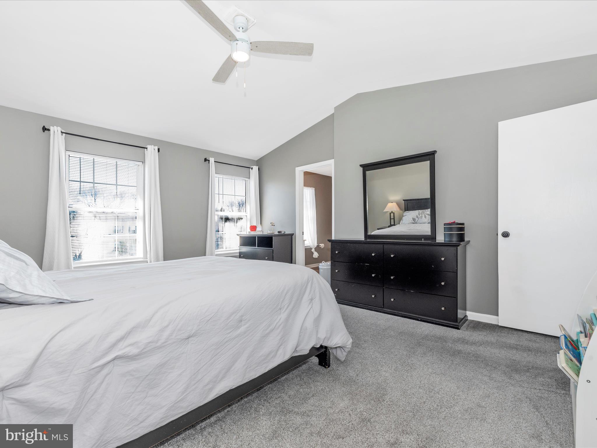 ROBIN MEADOWS - Residential