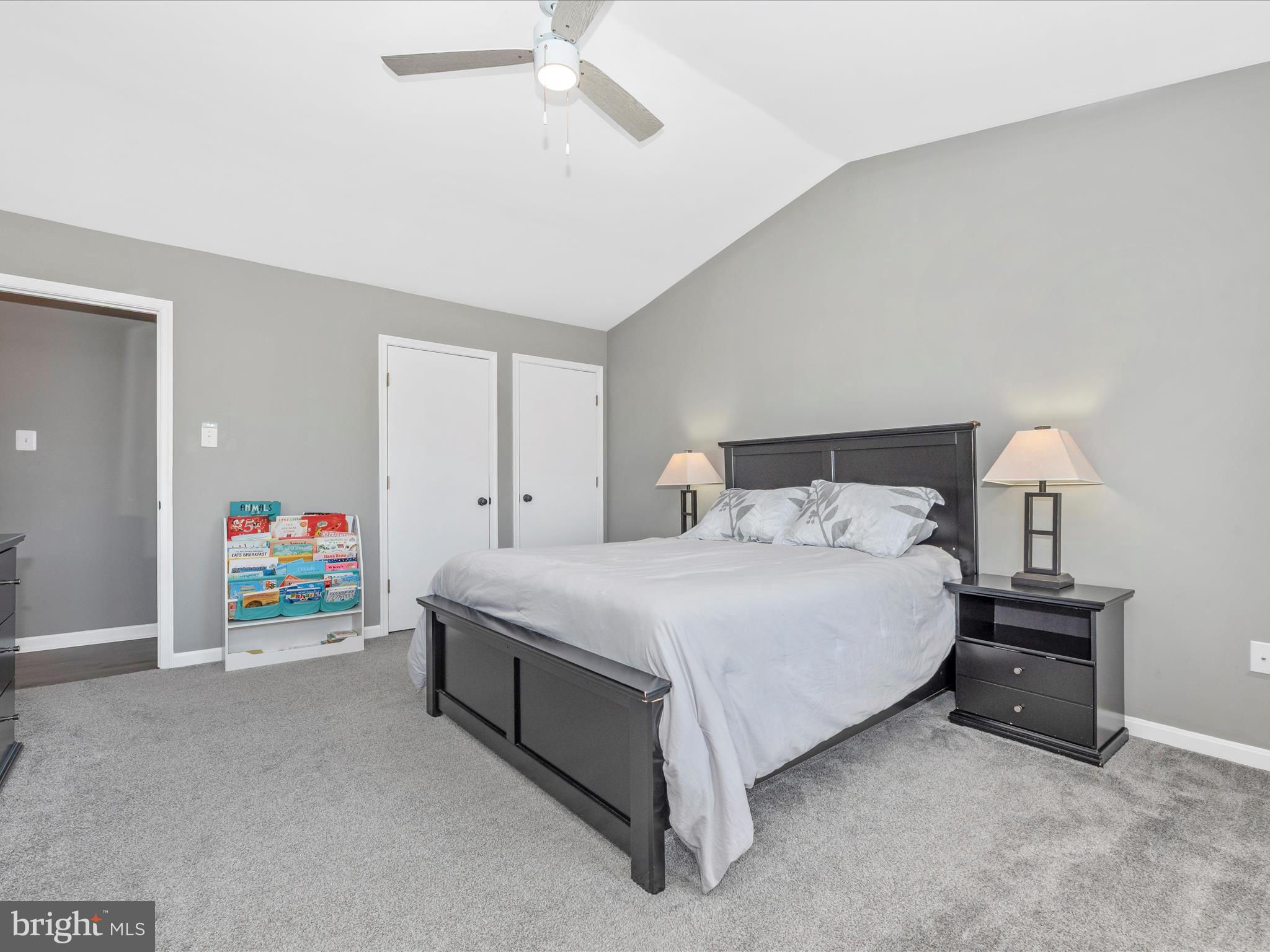 ROBIN MEADOWS - Residential