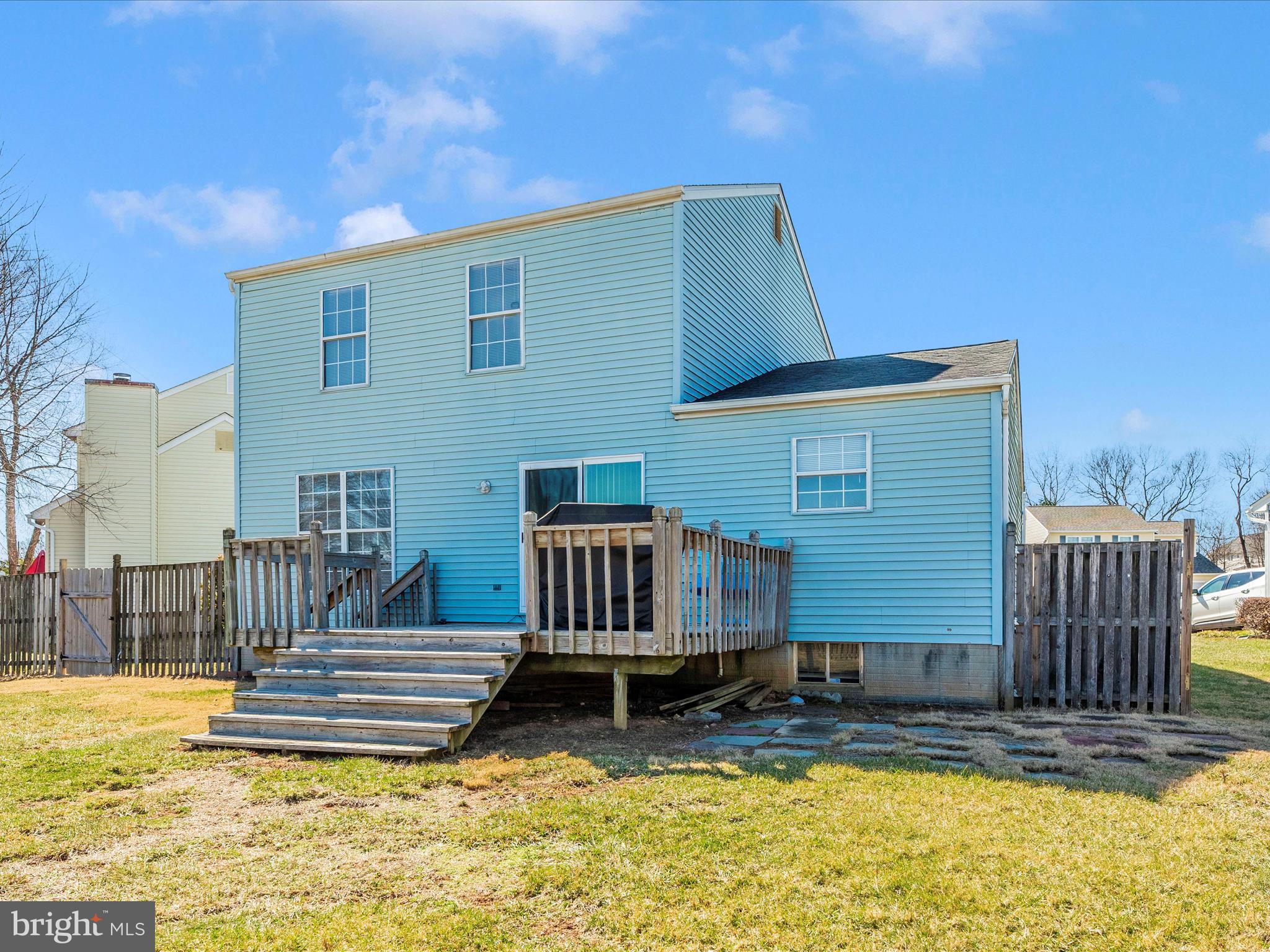 ROBIN MEADOWS - Residential