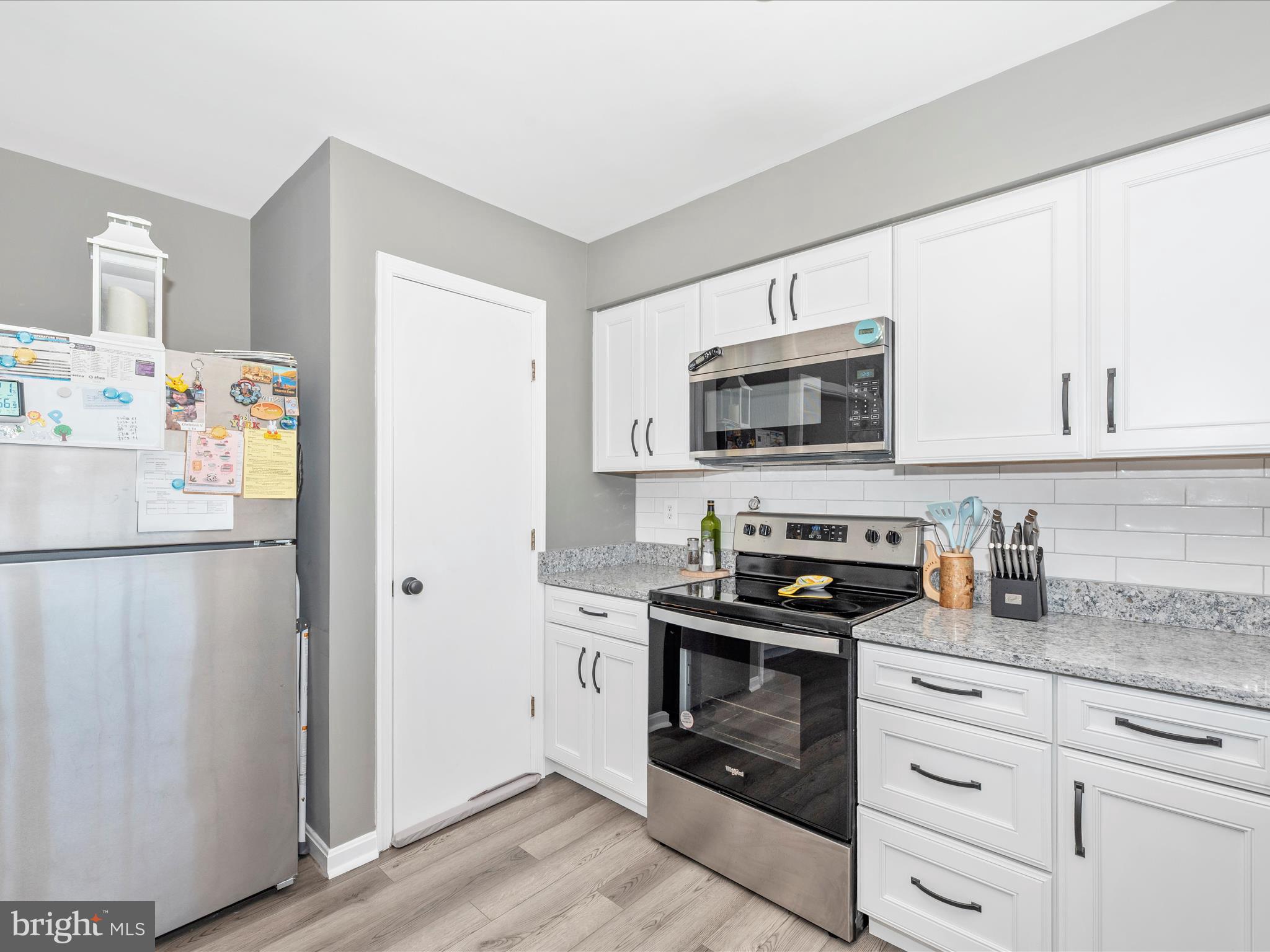 ROBIN MEADOWS - Residential