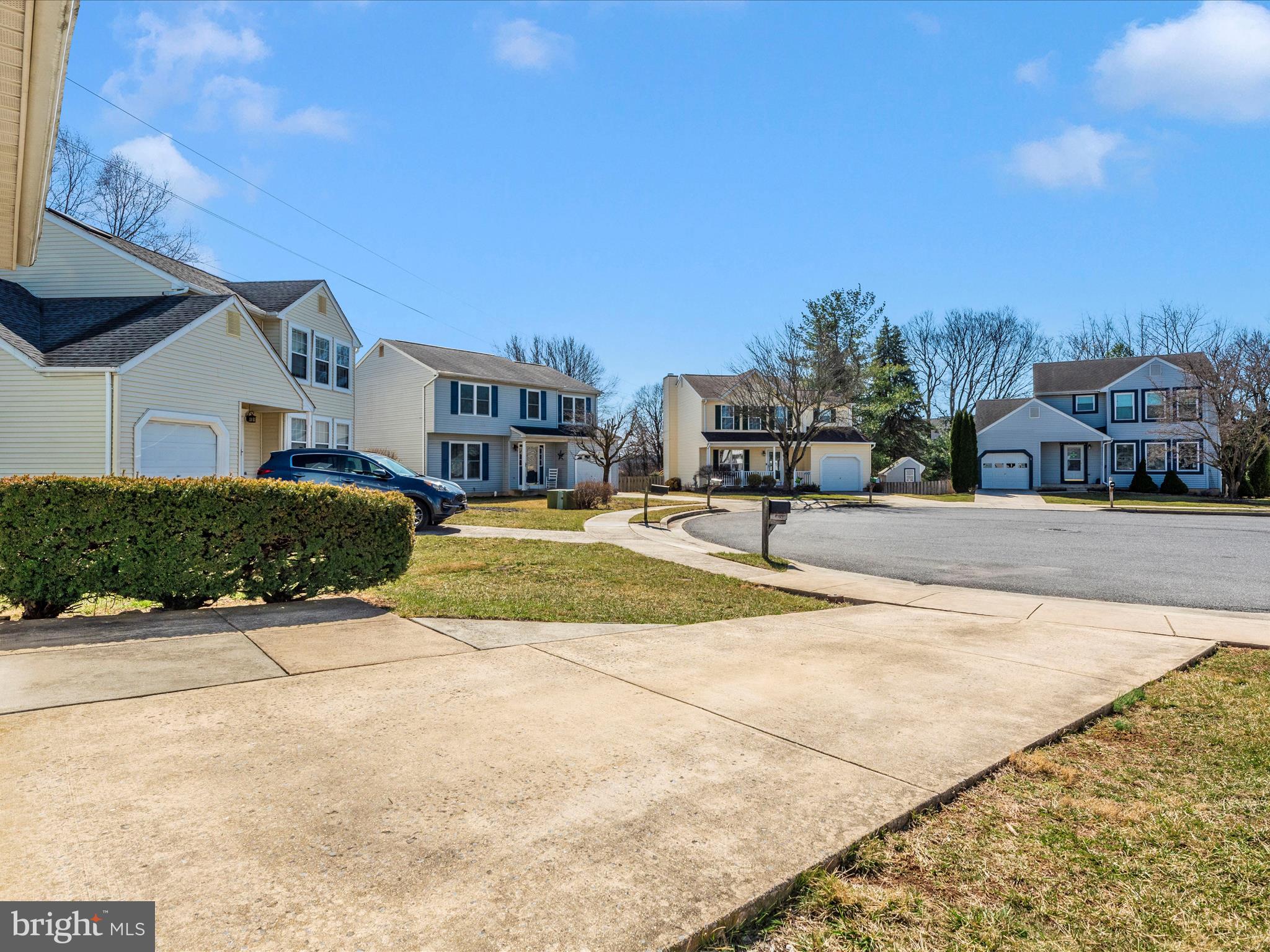 ROBIN MEADOWS - Residential