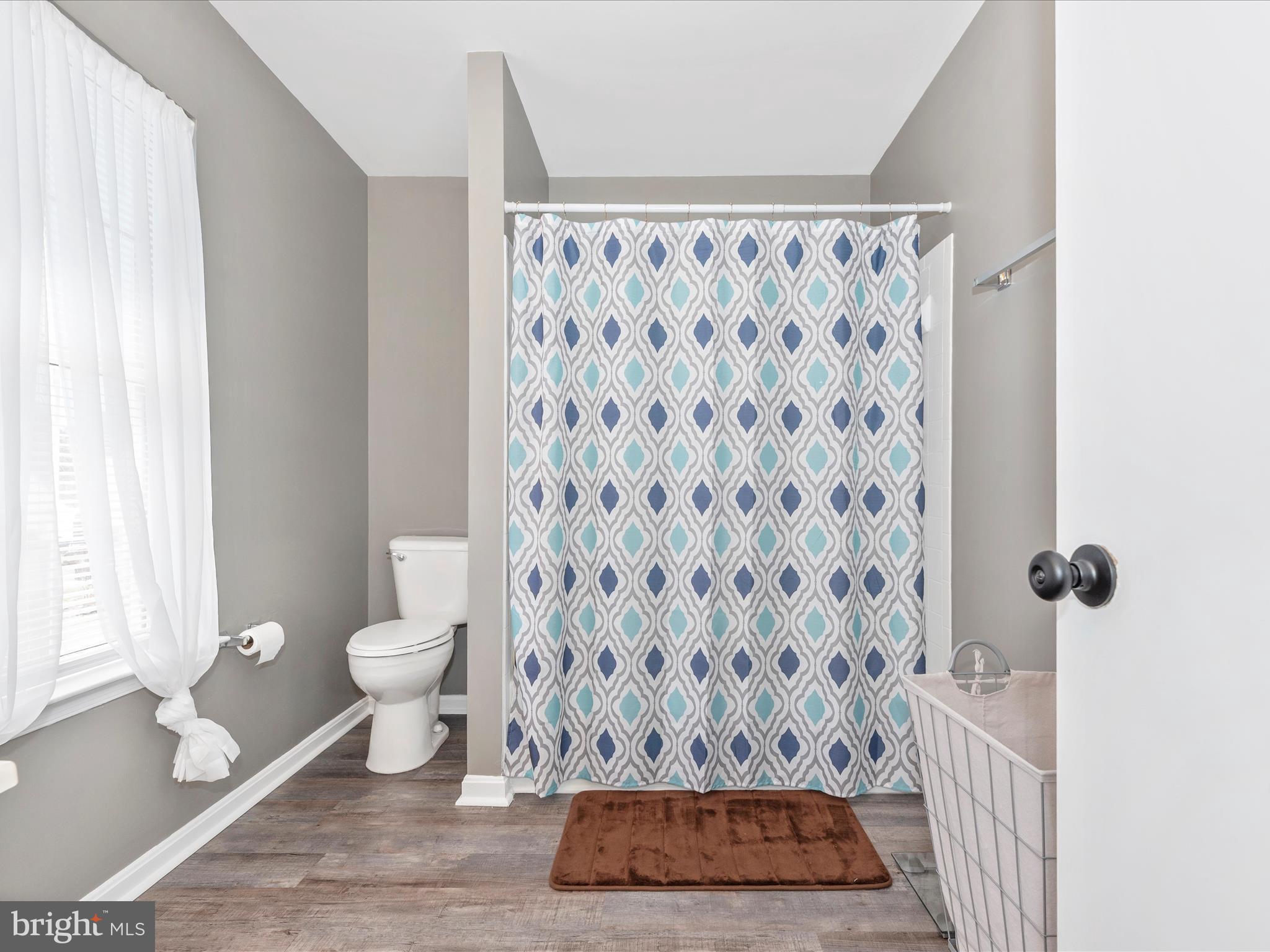 ROBIN MEADOWS - Residential