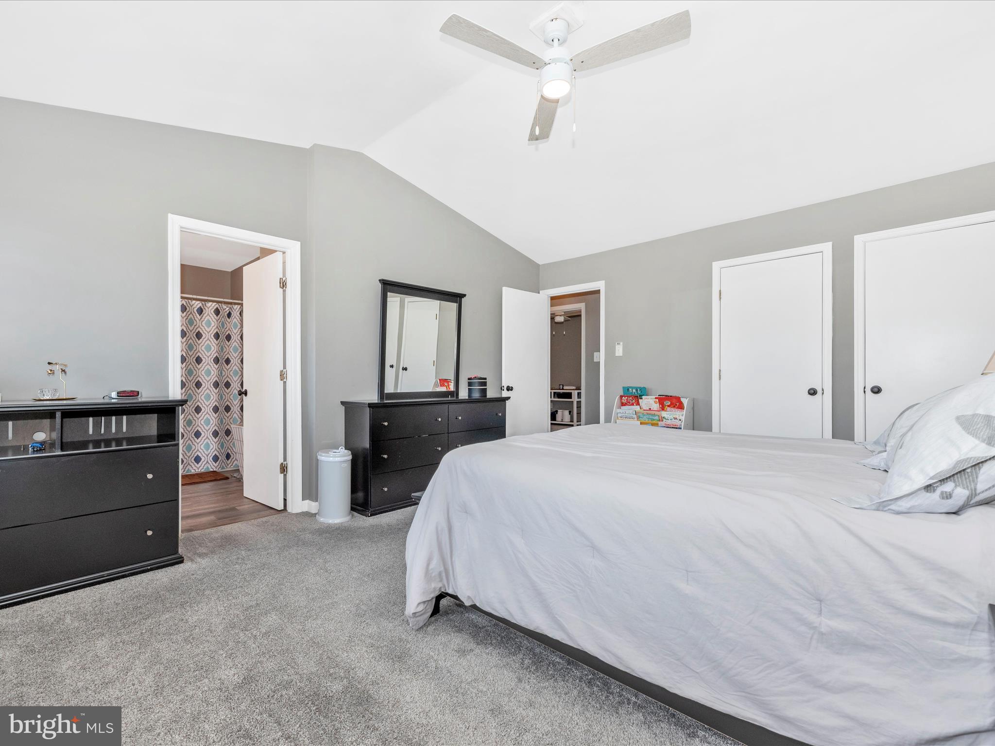 ROBIN MEADOWS - Residential