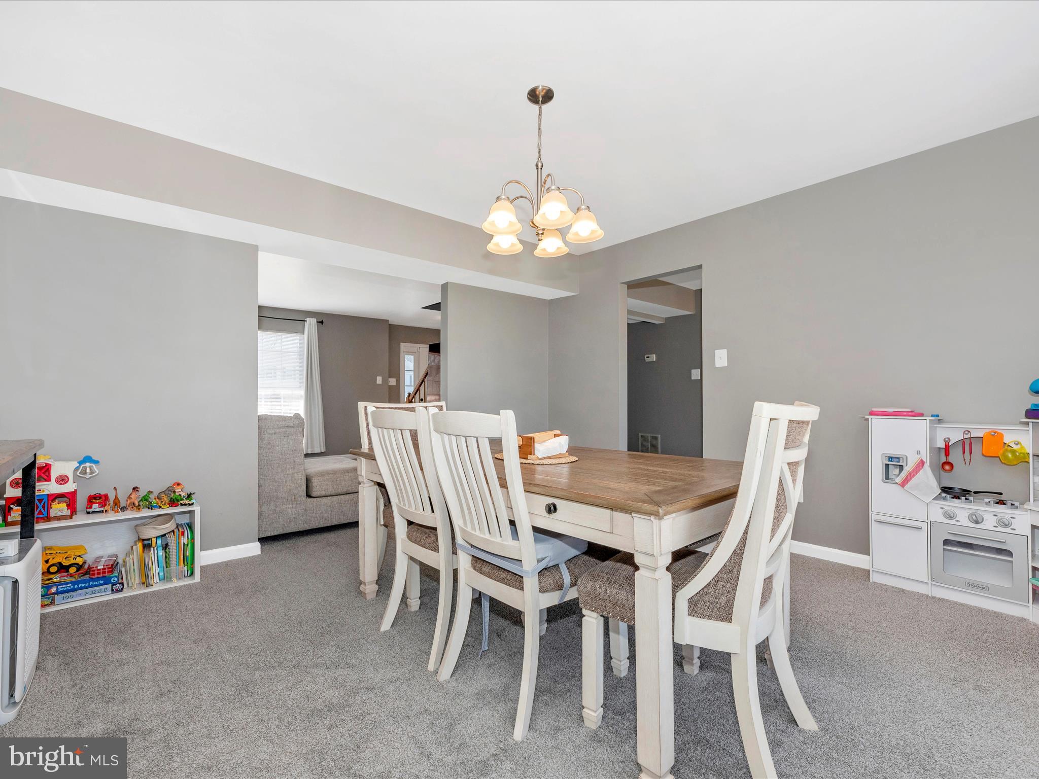 ROBIN MEADOWS - Residential