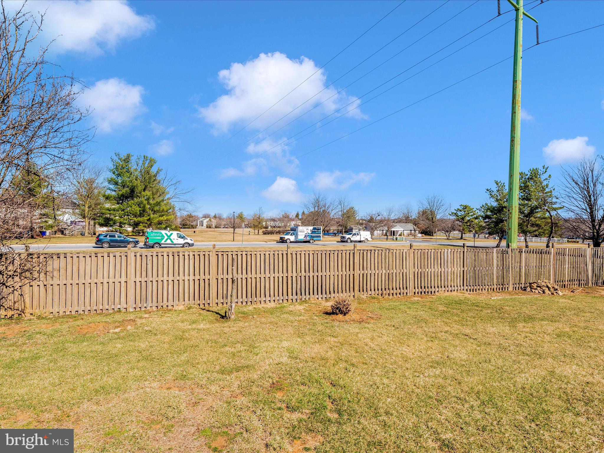 ROBIN MEADOWS - Residential