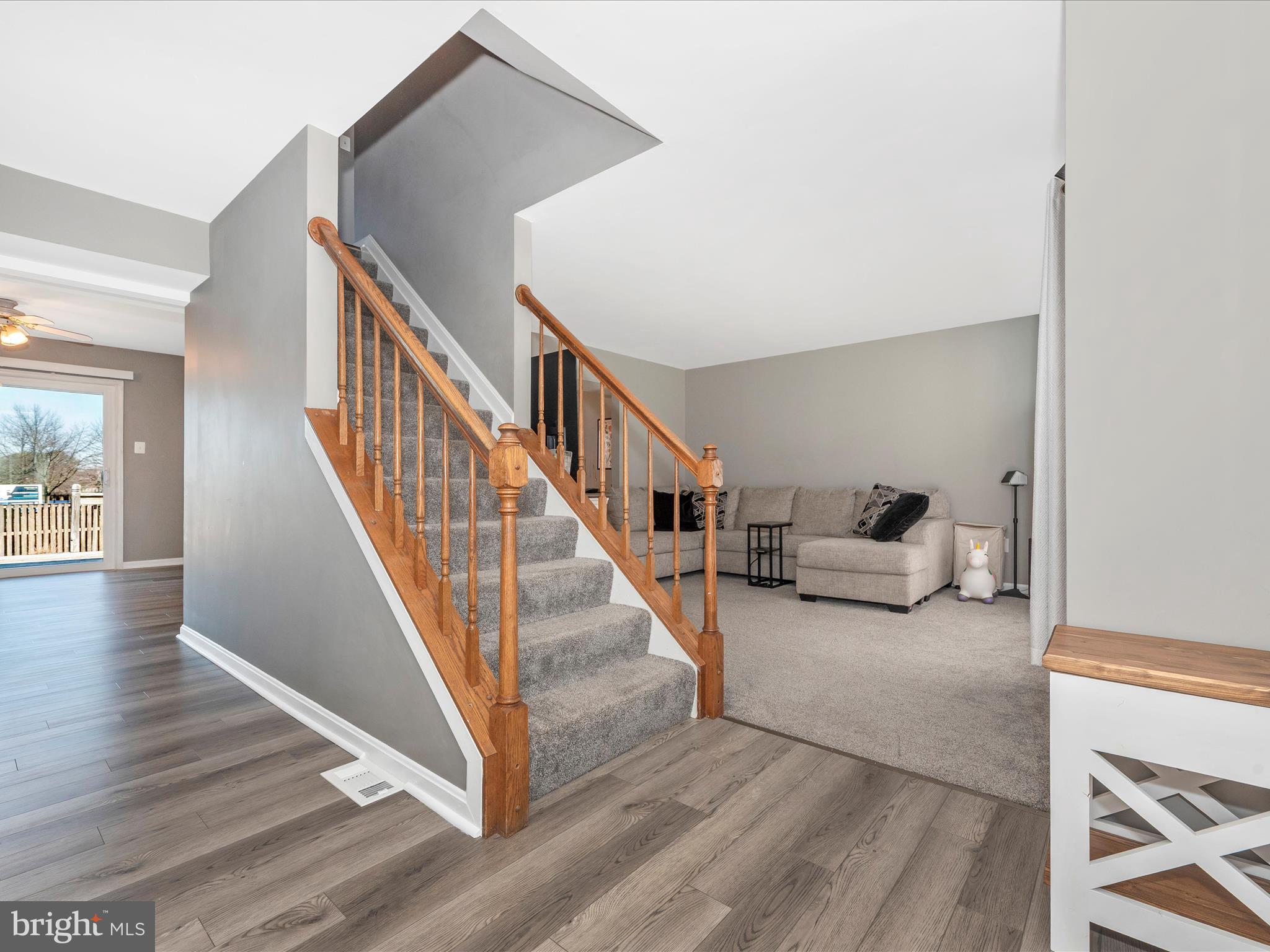 ROBIN MEADOWS - Residential