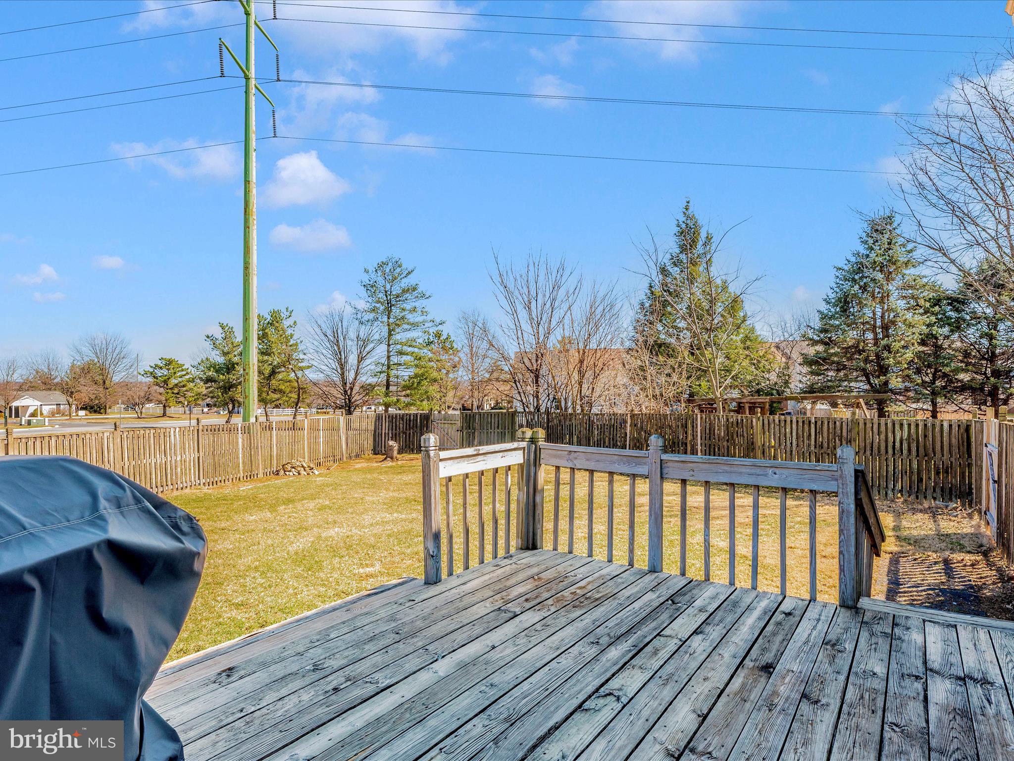 ROBIN MEADOWS - Residential