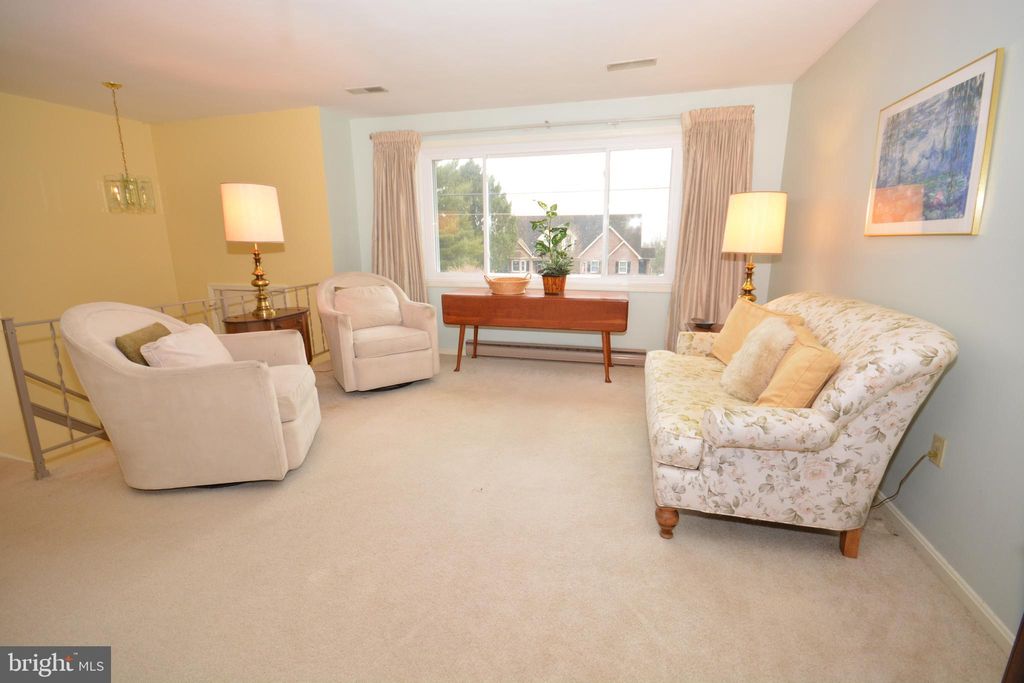 Photo of 915 RABBIT HILL RD, LITITZ, PA 17543 (MLS # PALA2029586)