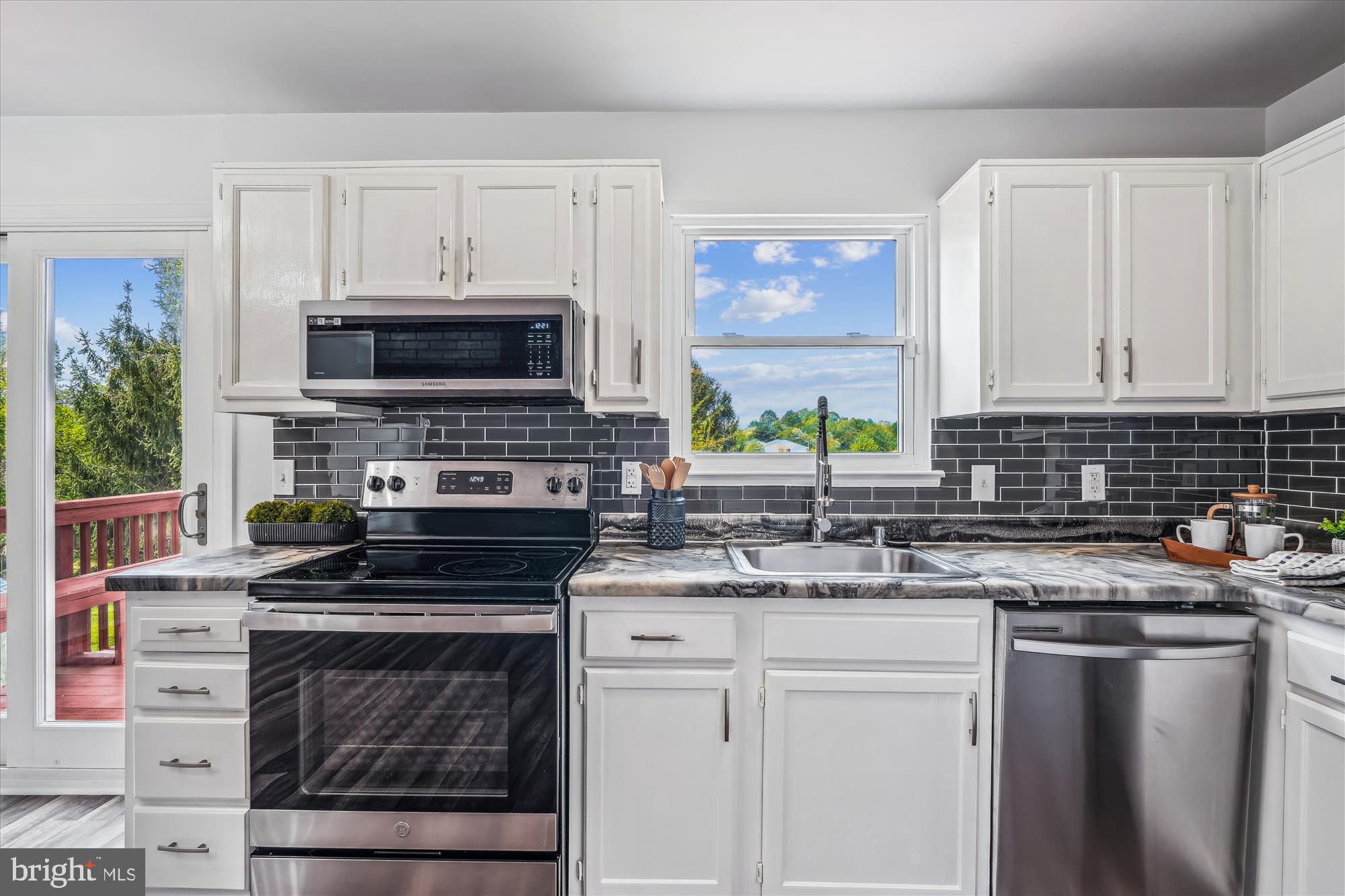 LOTTSFORD TOWNHOUSES - Residential