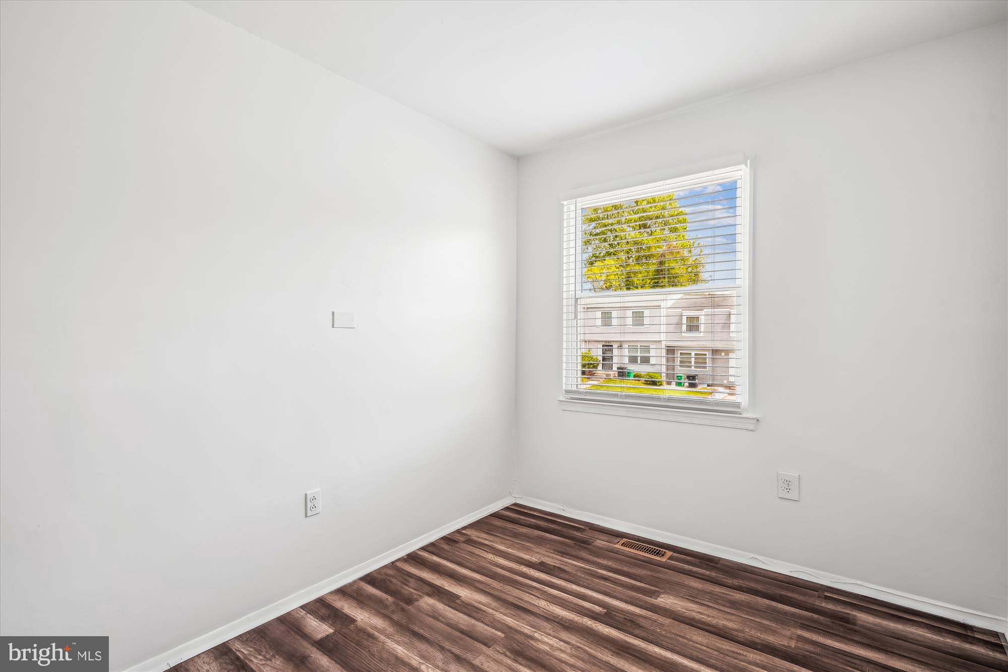 LOTTSFORD TOWNHOUSES - Residential