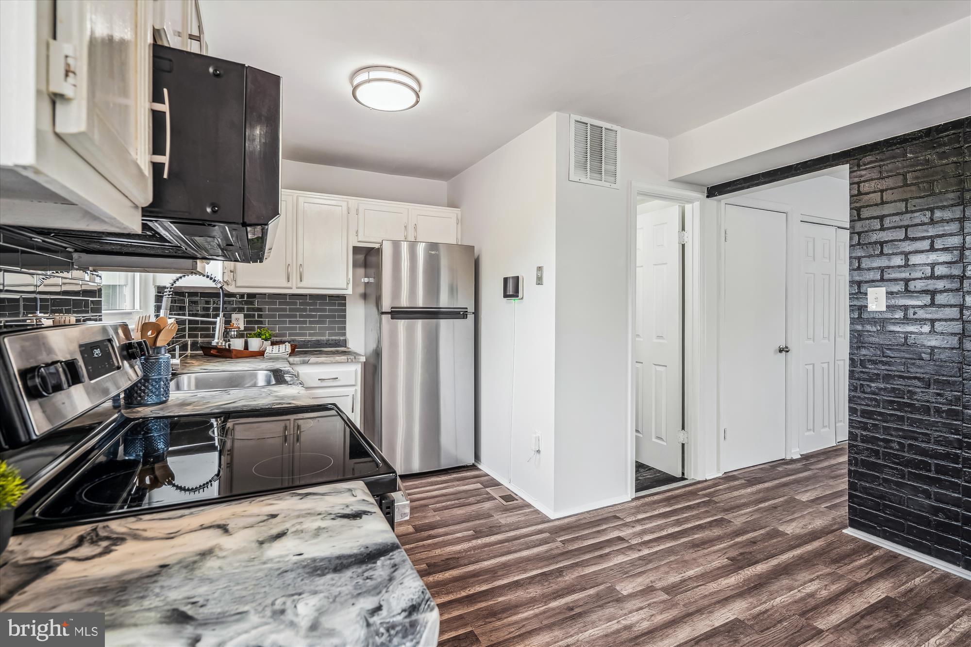 LOTTSFORD TOWNHOUSES - Residential