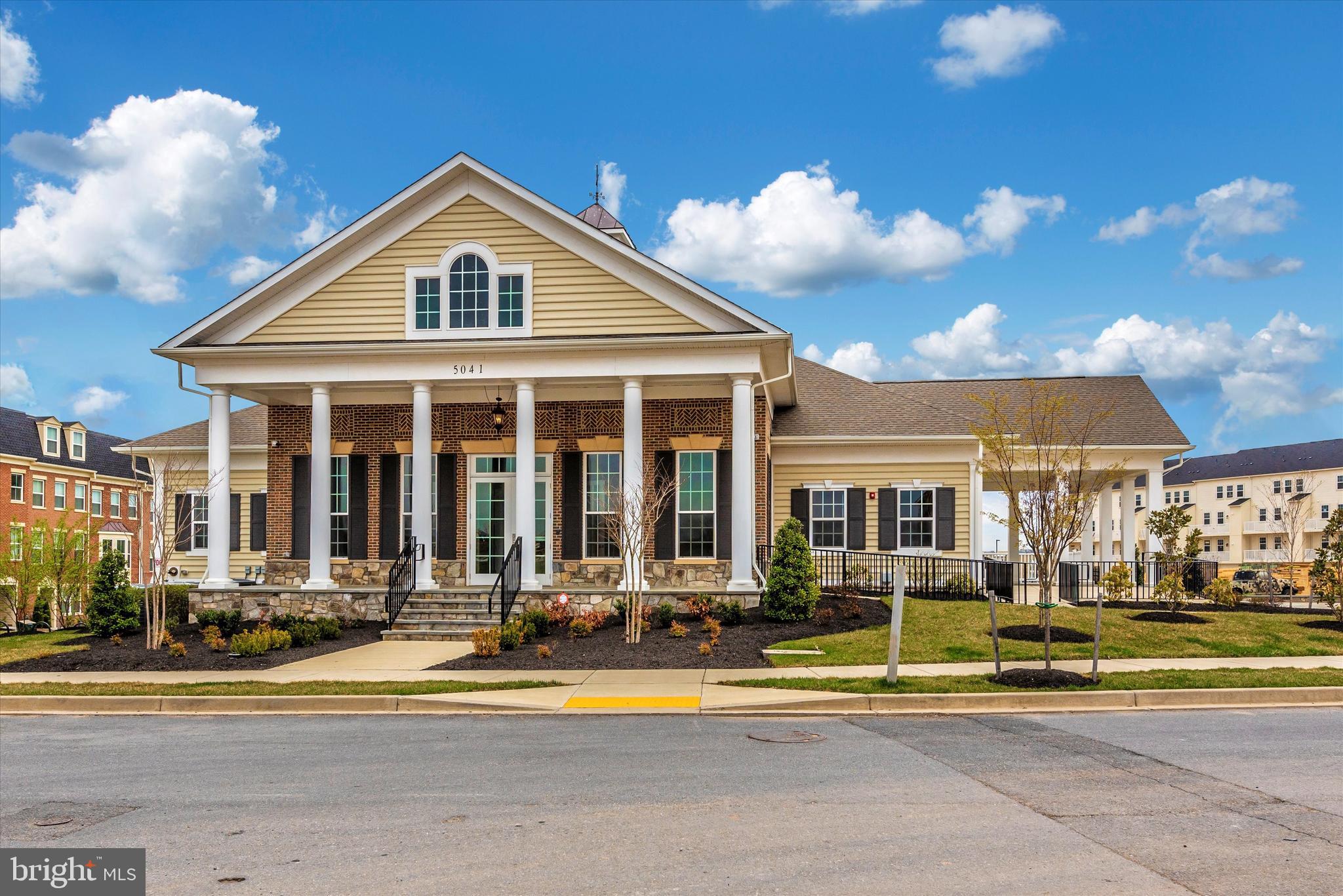 WESTVIEW SOUTH - Residential