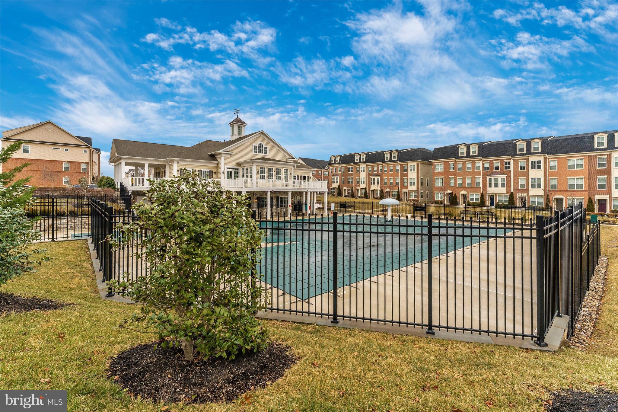 WESTVIEW SOUTH - Residential