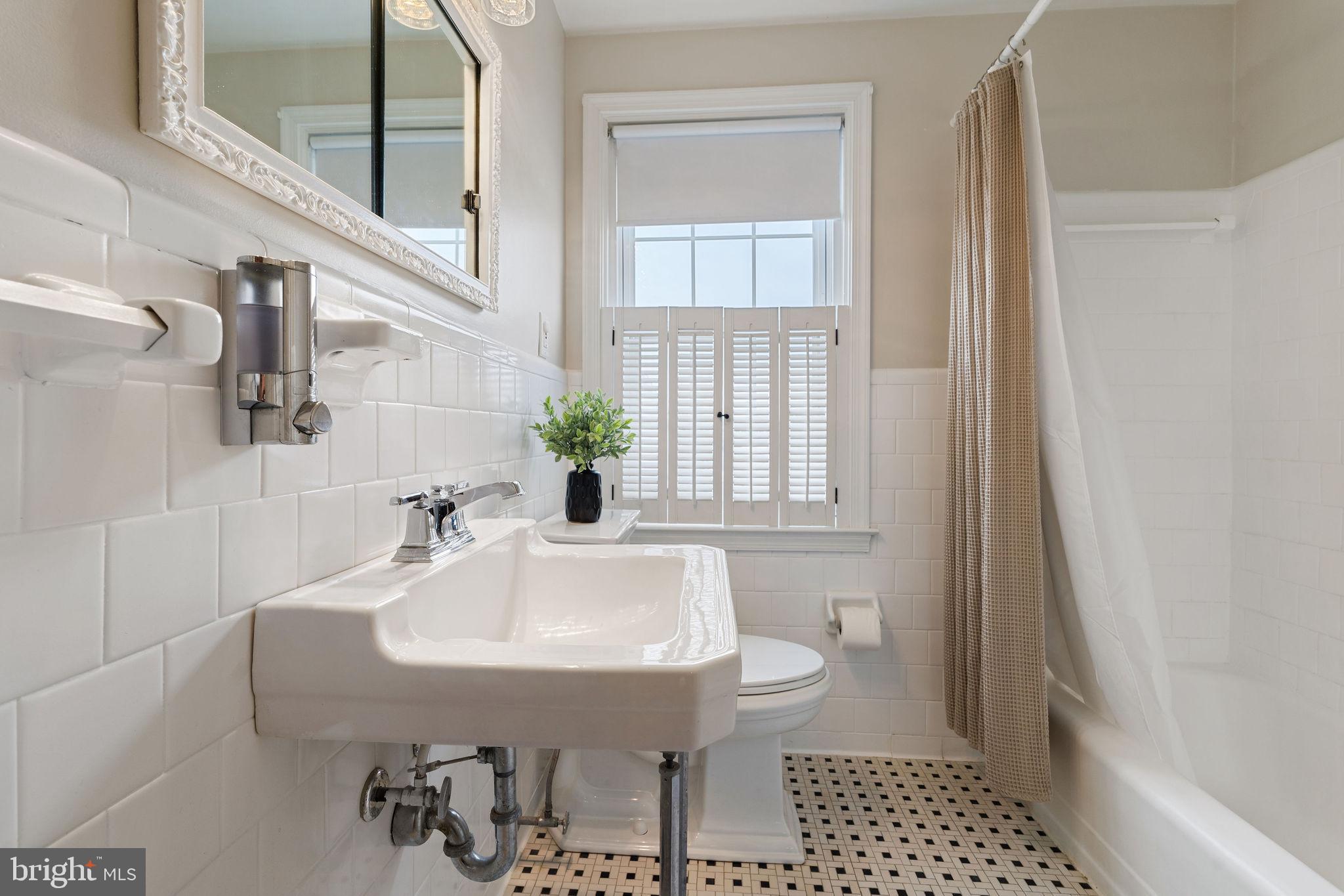 LOCH RAVEN VILLAGE - Residential