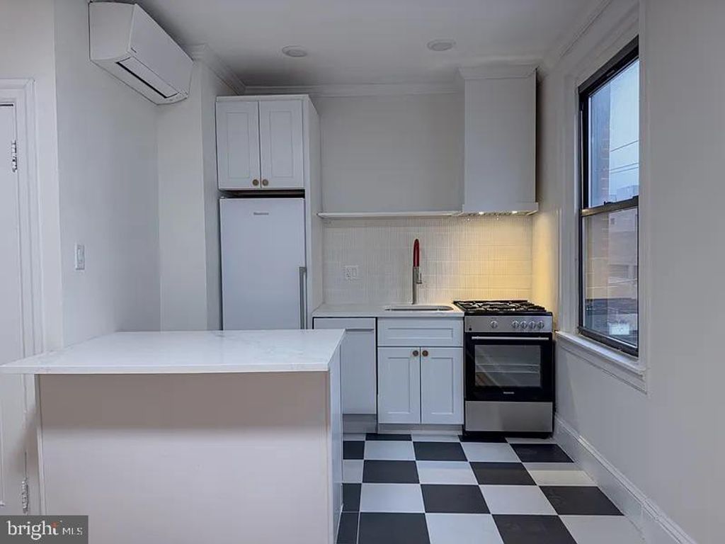Photo of 1221 N Franklin Street #UNIT 3F, PHILADELPHIA, PA 19122 (MLS # PAPH2577218)