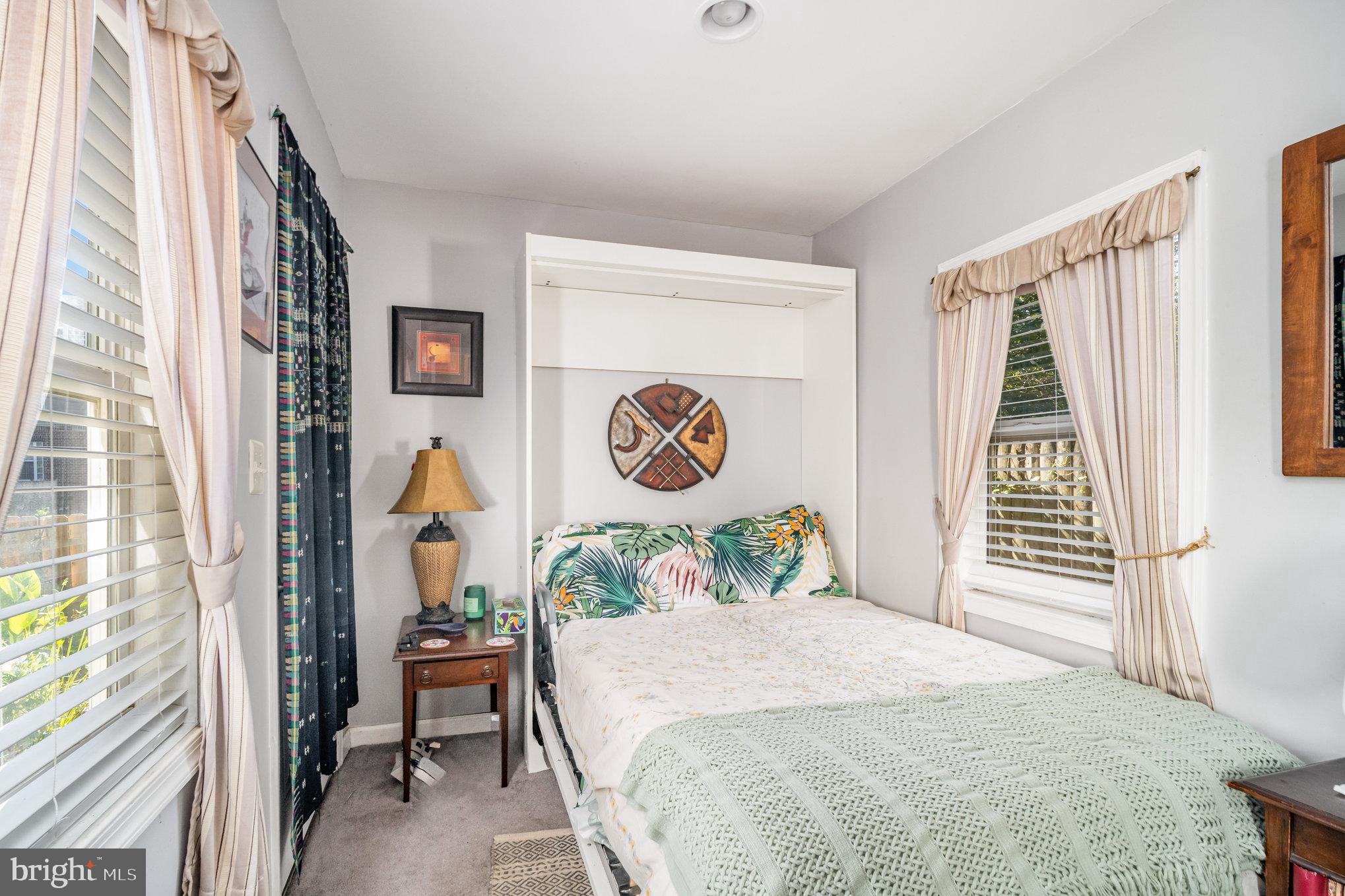 FREDERICKSBURG CITY - Residential