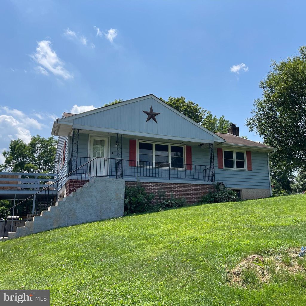 Photo of 4 Truce Road, NEW PROVIDENCE, PA 17560 (MLS # PALA2072822)