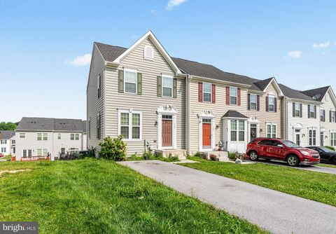 179 NORWOOD DRIVE FALLING WATERS WV 25419