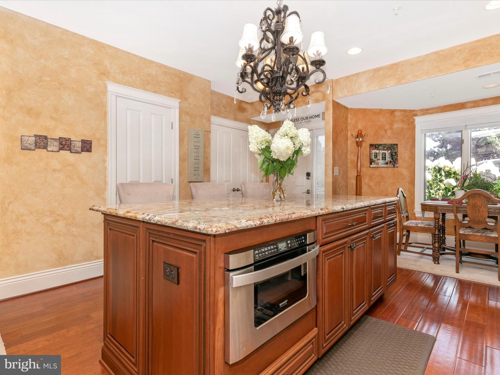 OYSTER COVE - Residential