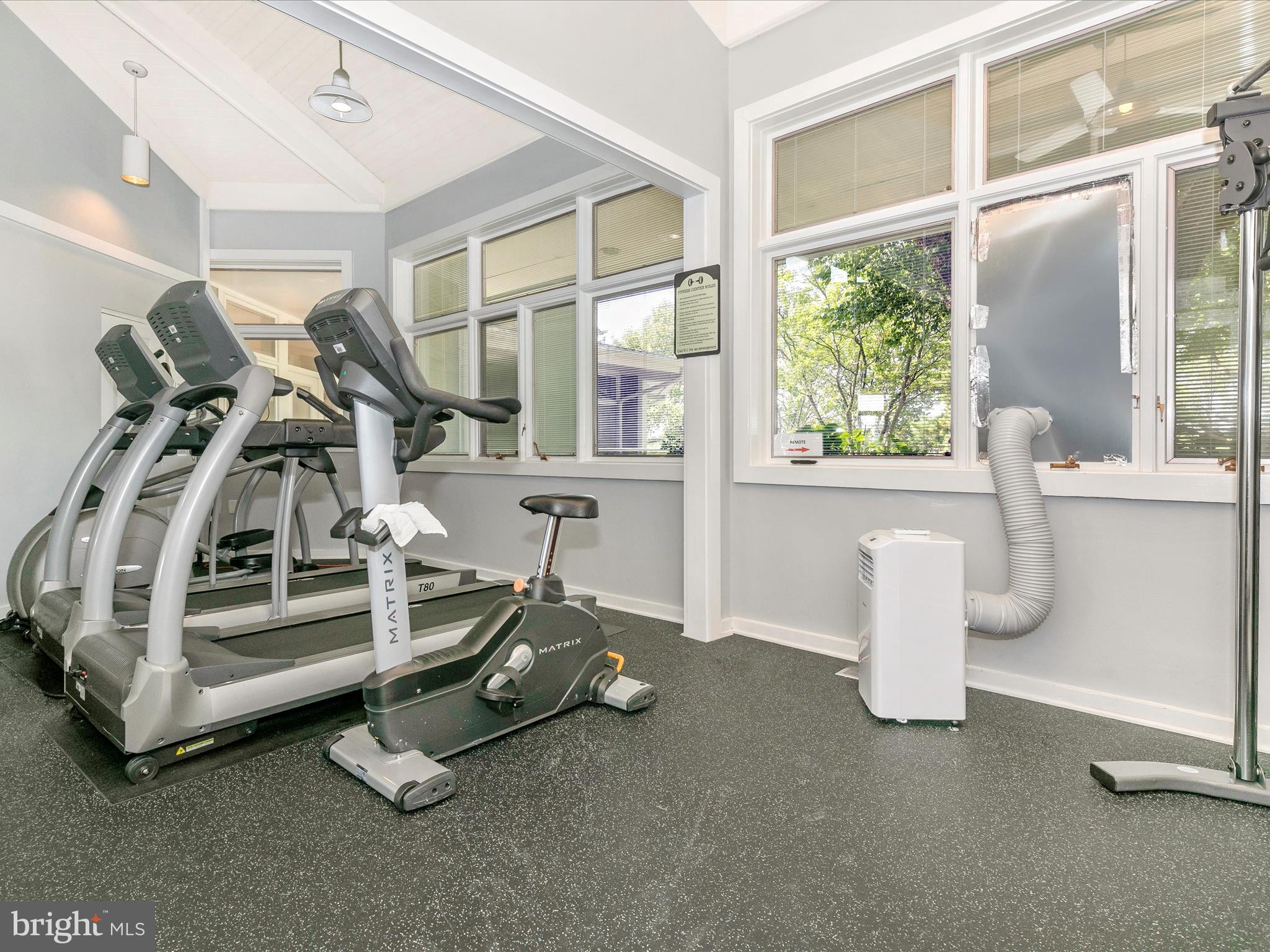 OYSTER COVE - Residential