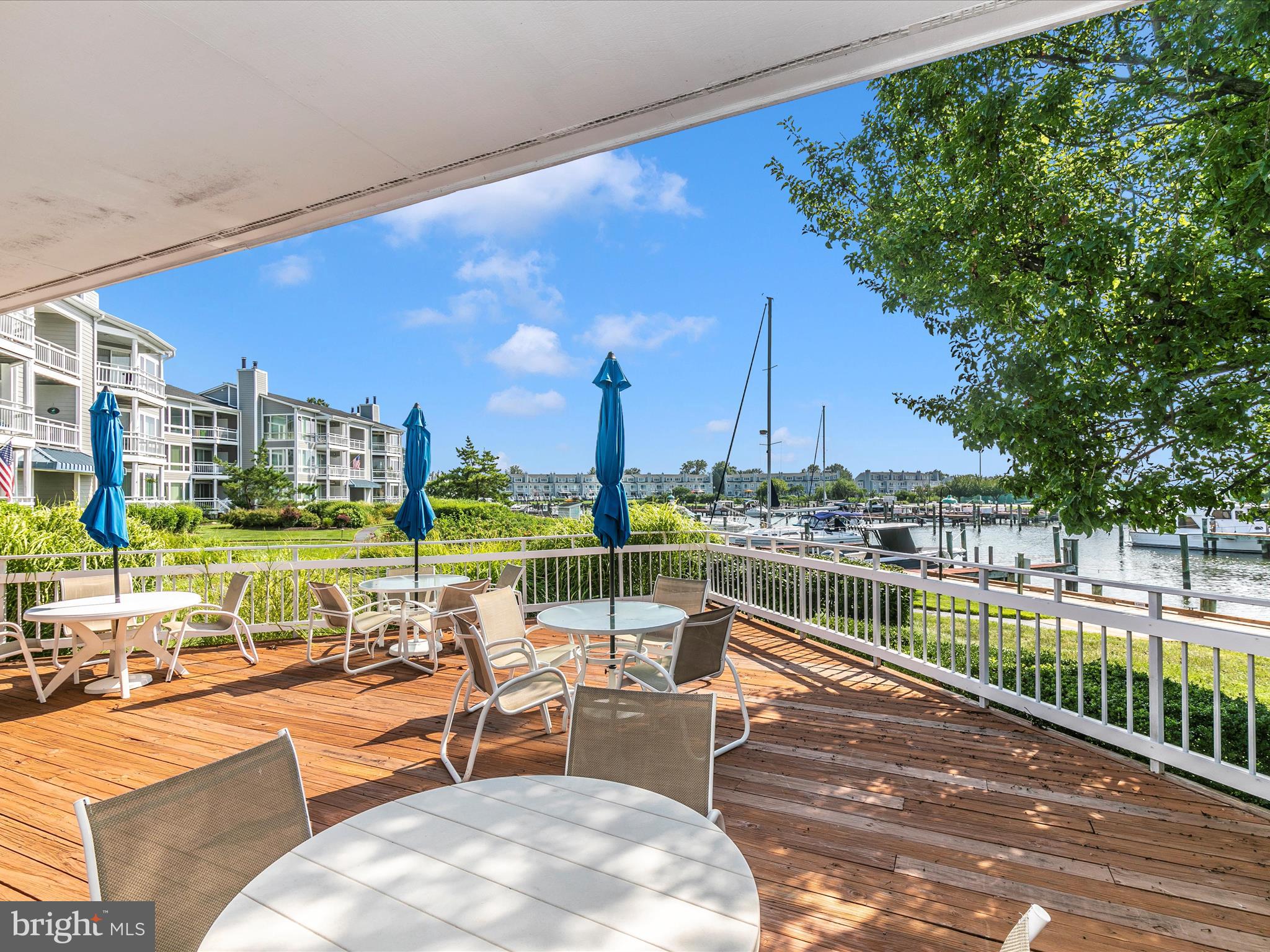 OYSTER COVE - Residential