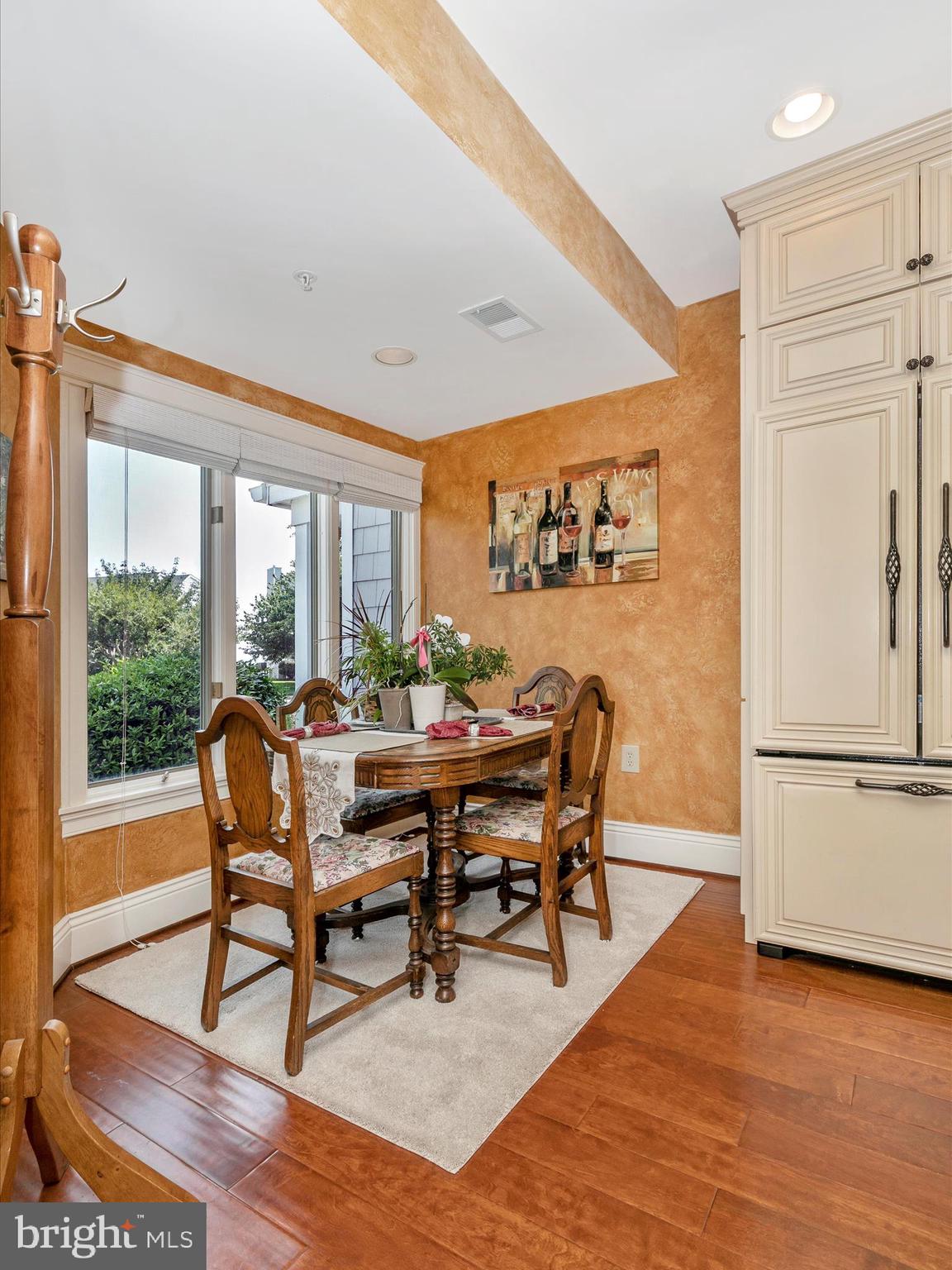 OYSTER COVE - Residential