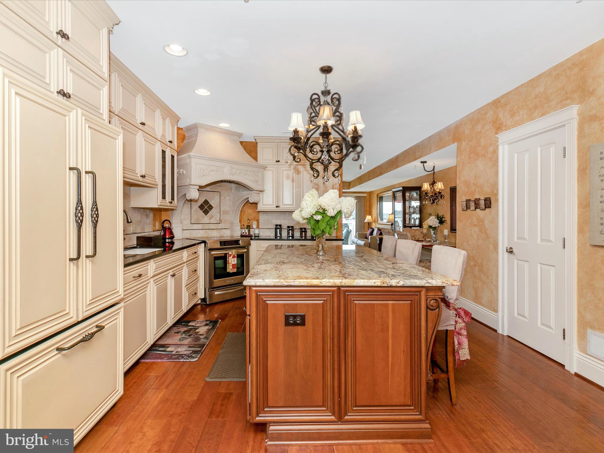 OYSTER COVE - Residential