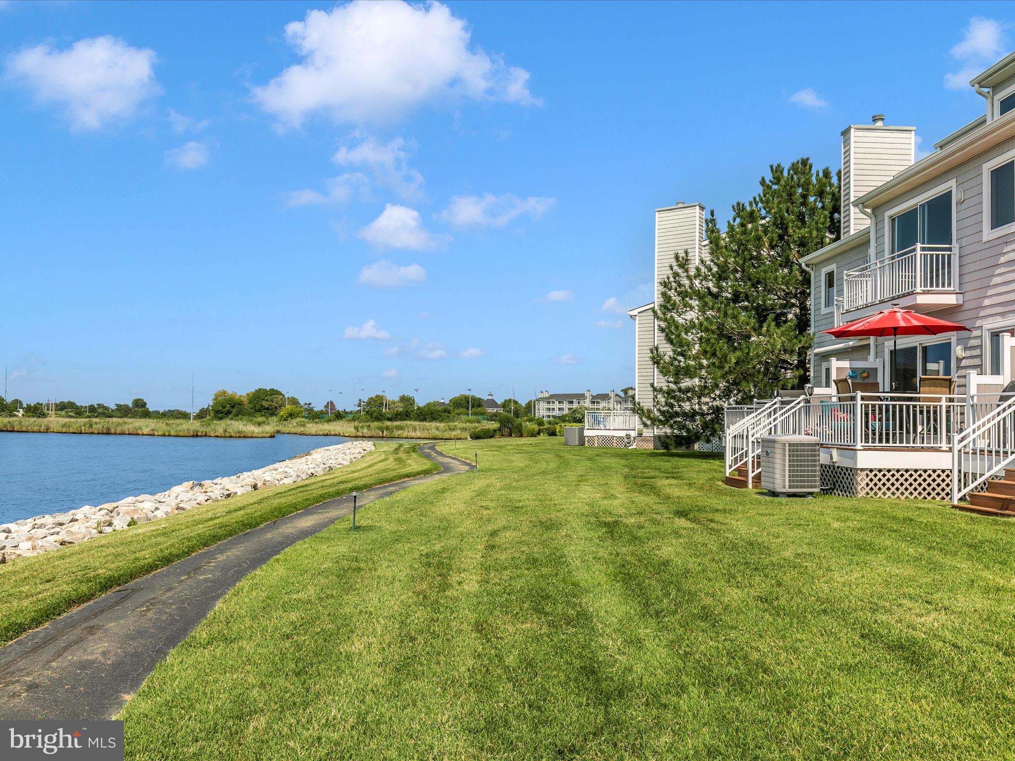 OYSTER COVE - Residential