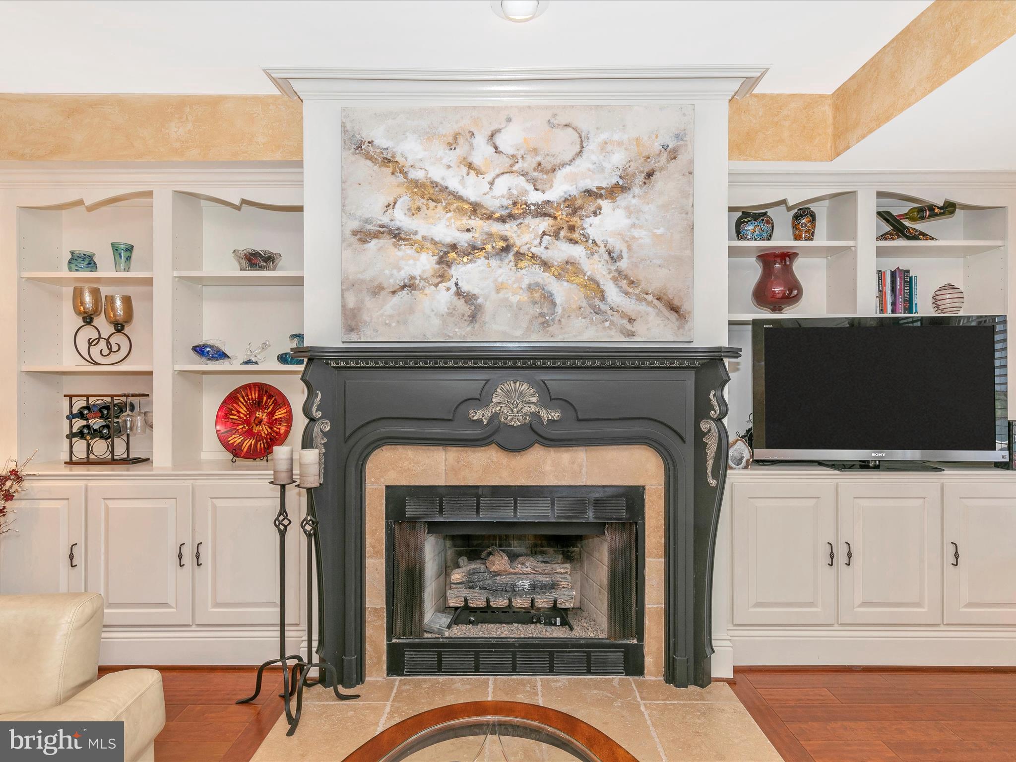 OYSTER COVE - Residential