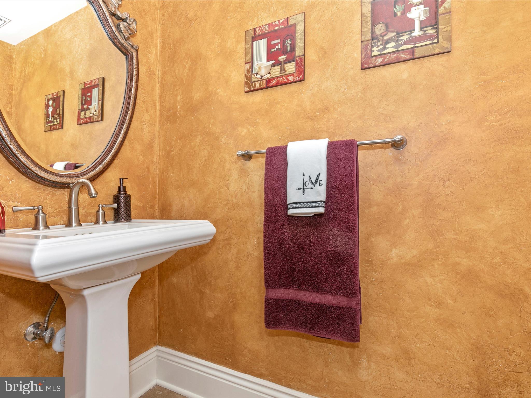 OYSTER COVE - Residential