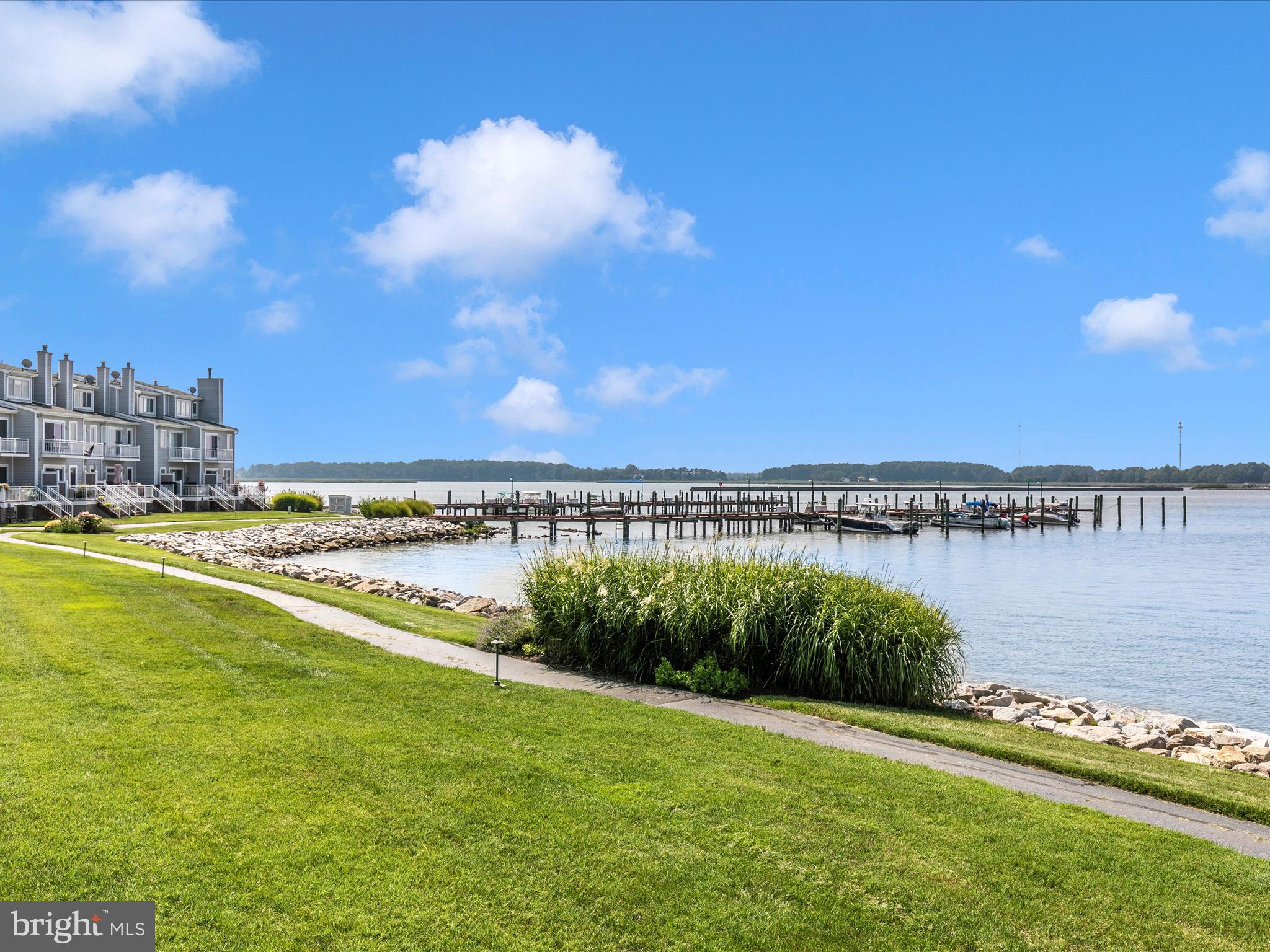 OYSTER COVE - Residential