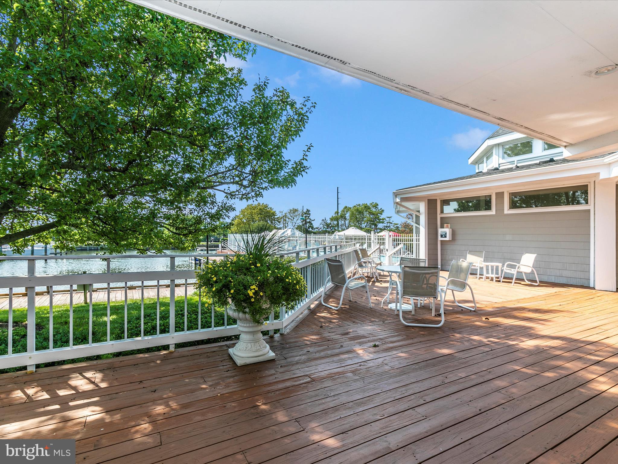 OYSTER COVE - Residential