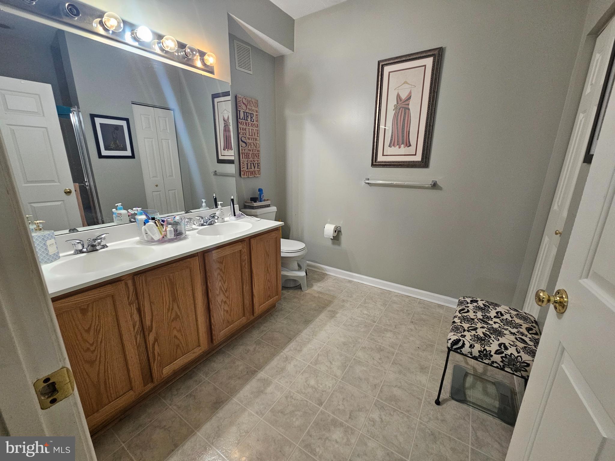 PINEY ORCHARD - Residential Lease