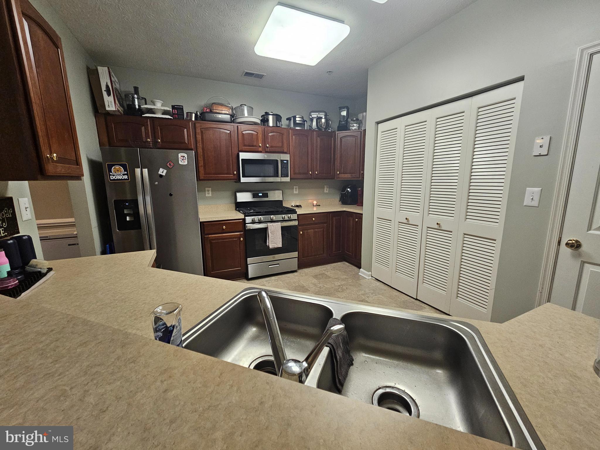 PINEY ORCHARD - Residential Lease