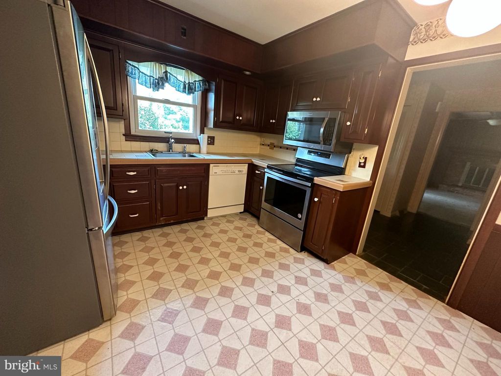 Photo of 27 Blaine Avenue, Leola, PA 17540 (MLS # PALA2040574)