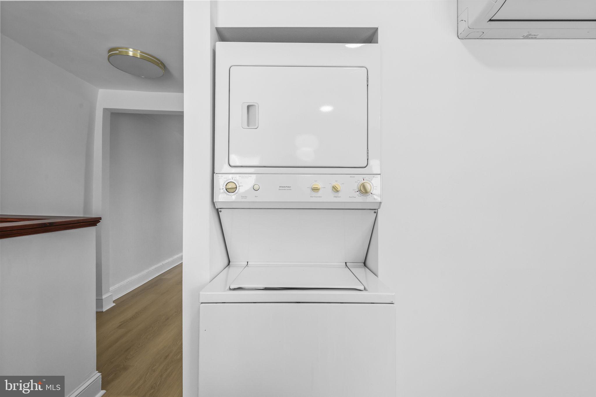 MANAYUNK - Residential Lease