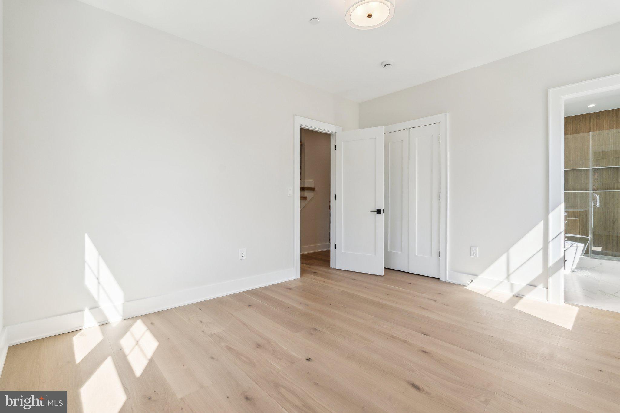 GEORGETOWN VILLAGE - Residential