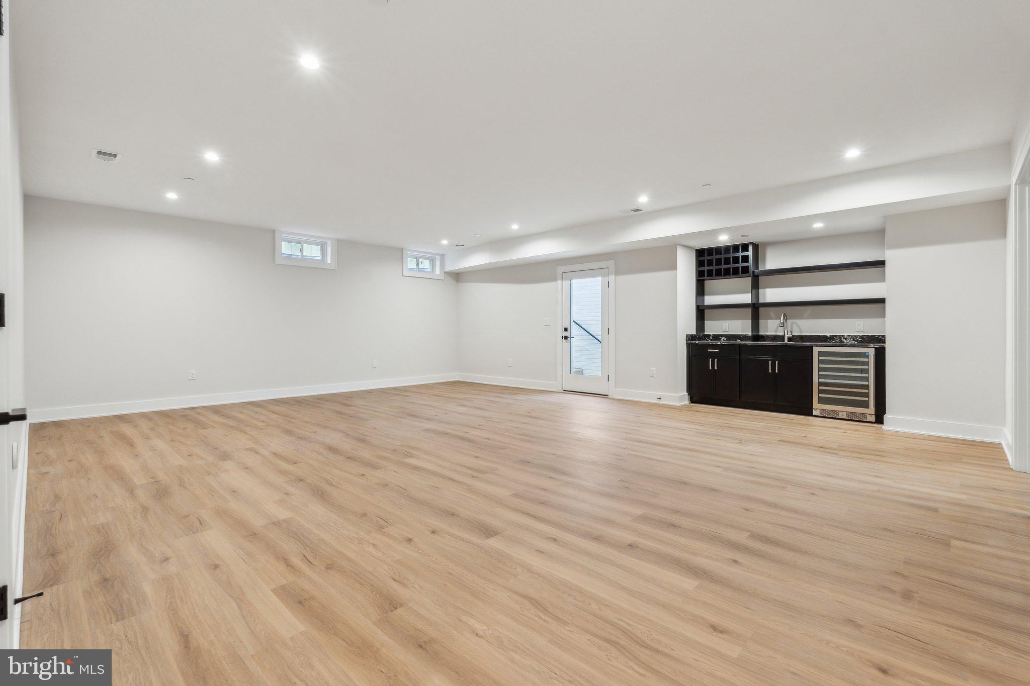 GEORGETOWN VILLAGE - Residential