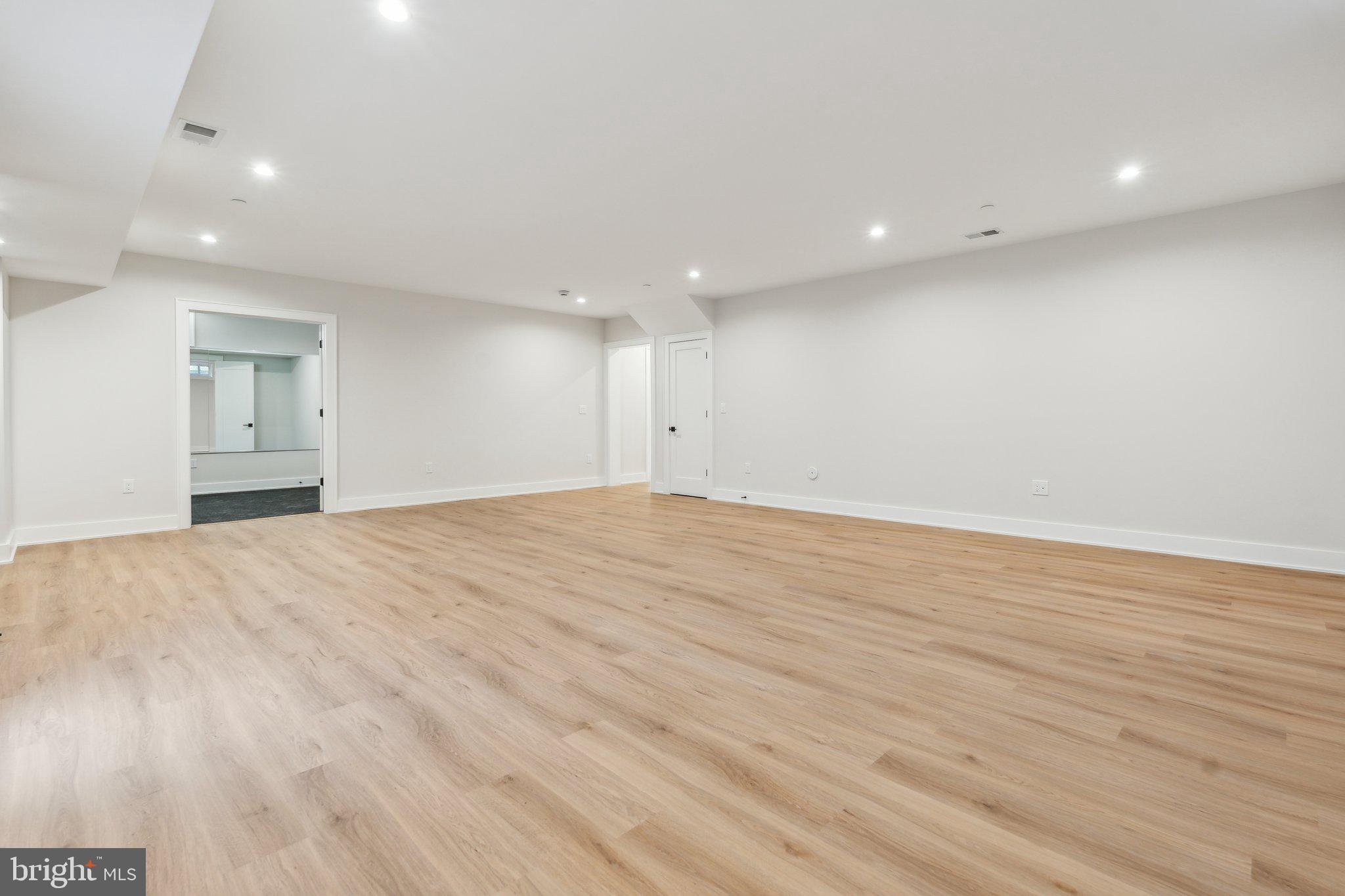 GEORGETOWN VILLAGE - Residential