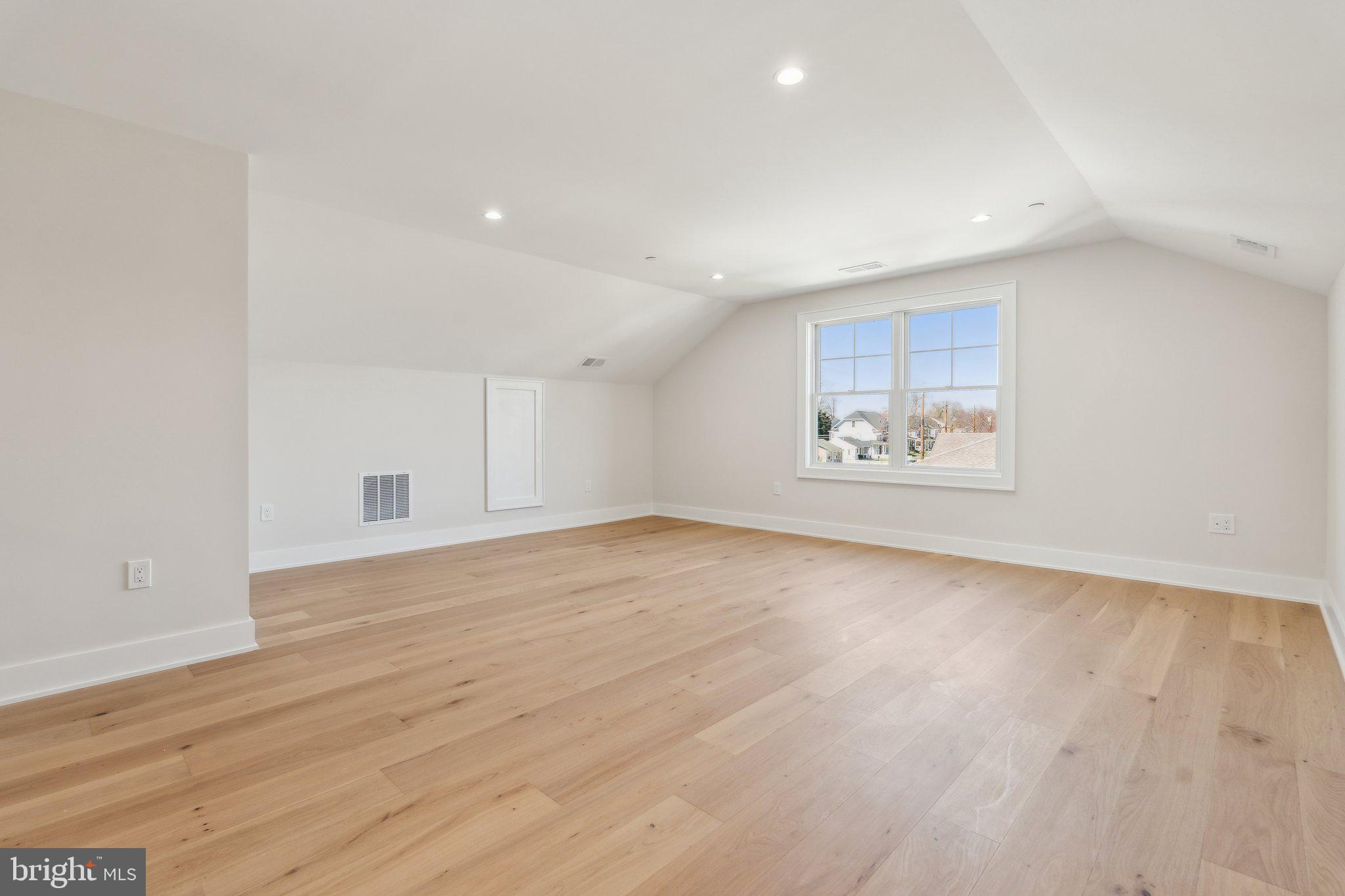 GEORGETOWN VILLAGE - Residential